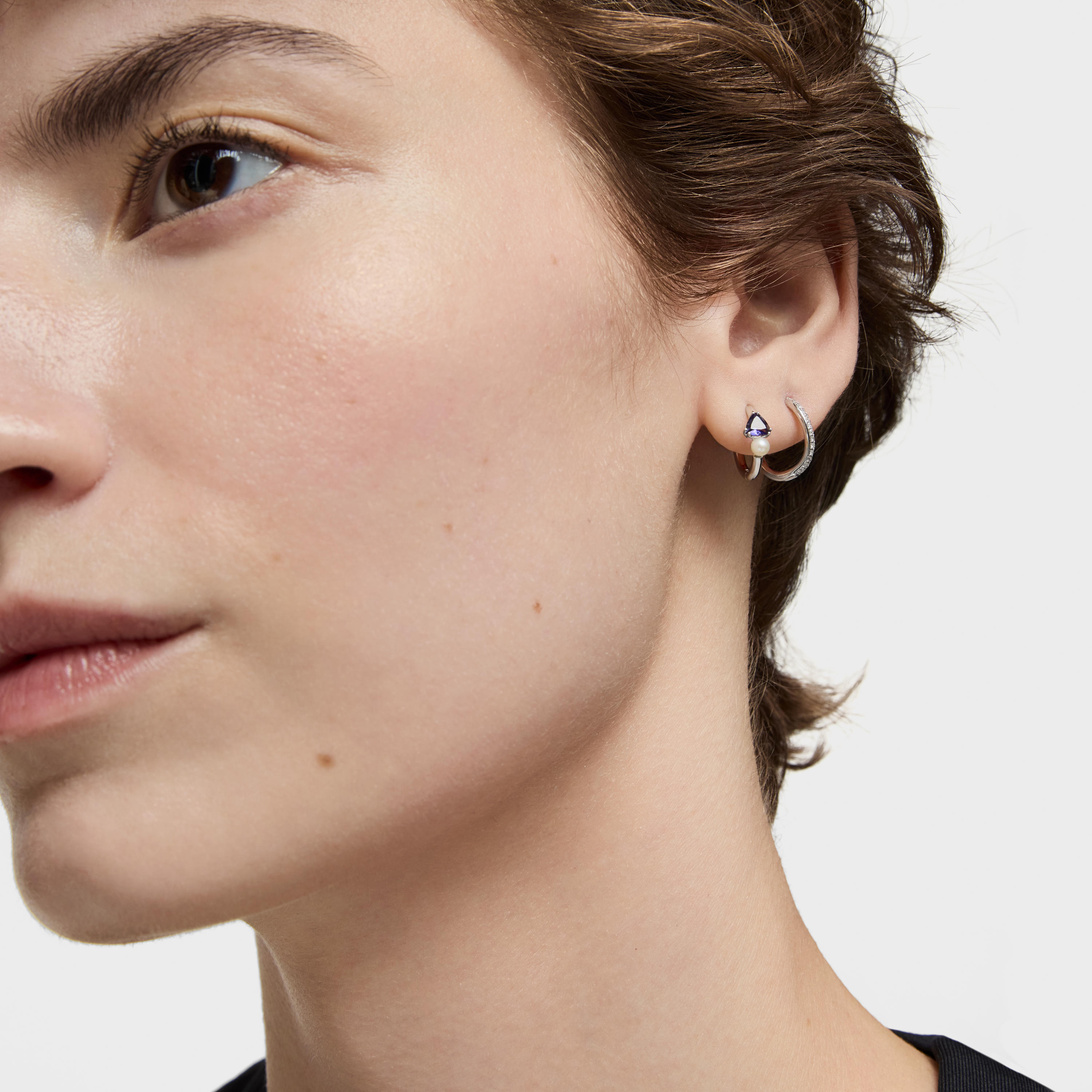 White gold Hoop earrings with iolite and cultured pearl Ivette