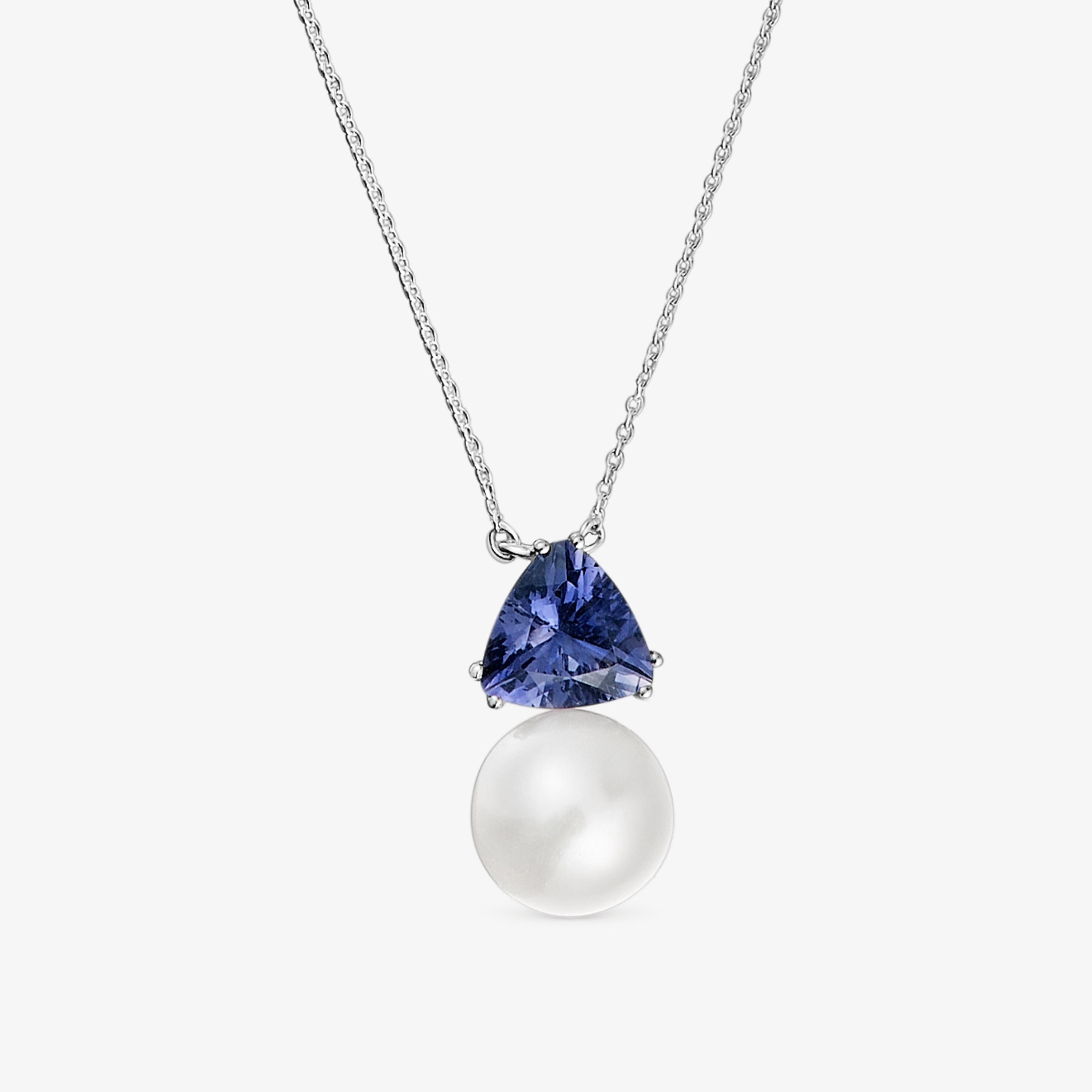 Short 18K white gold Necklace with iolite and cultured pearl Ivette