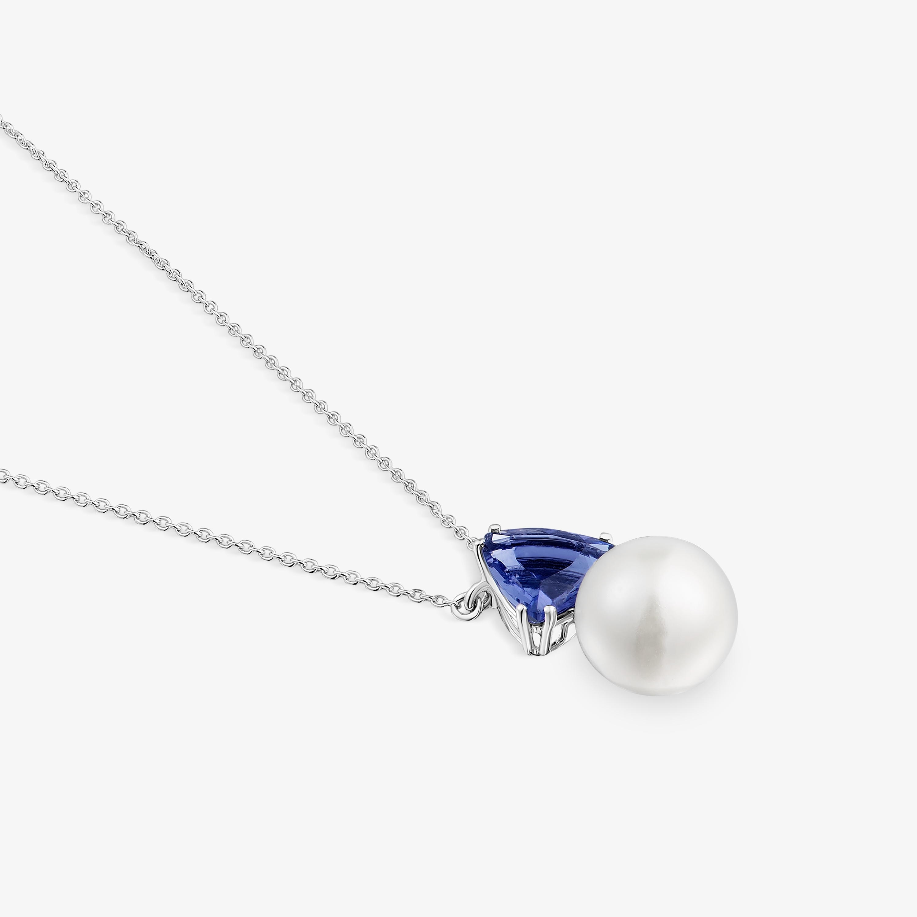 Short 18K white gold Necklace with iolite and cultured pearl Ivette