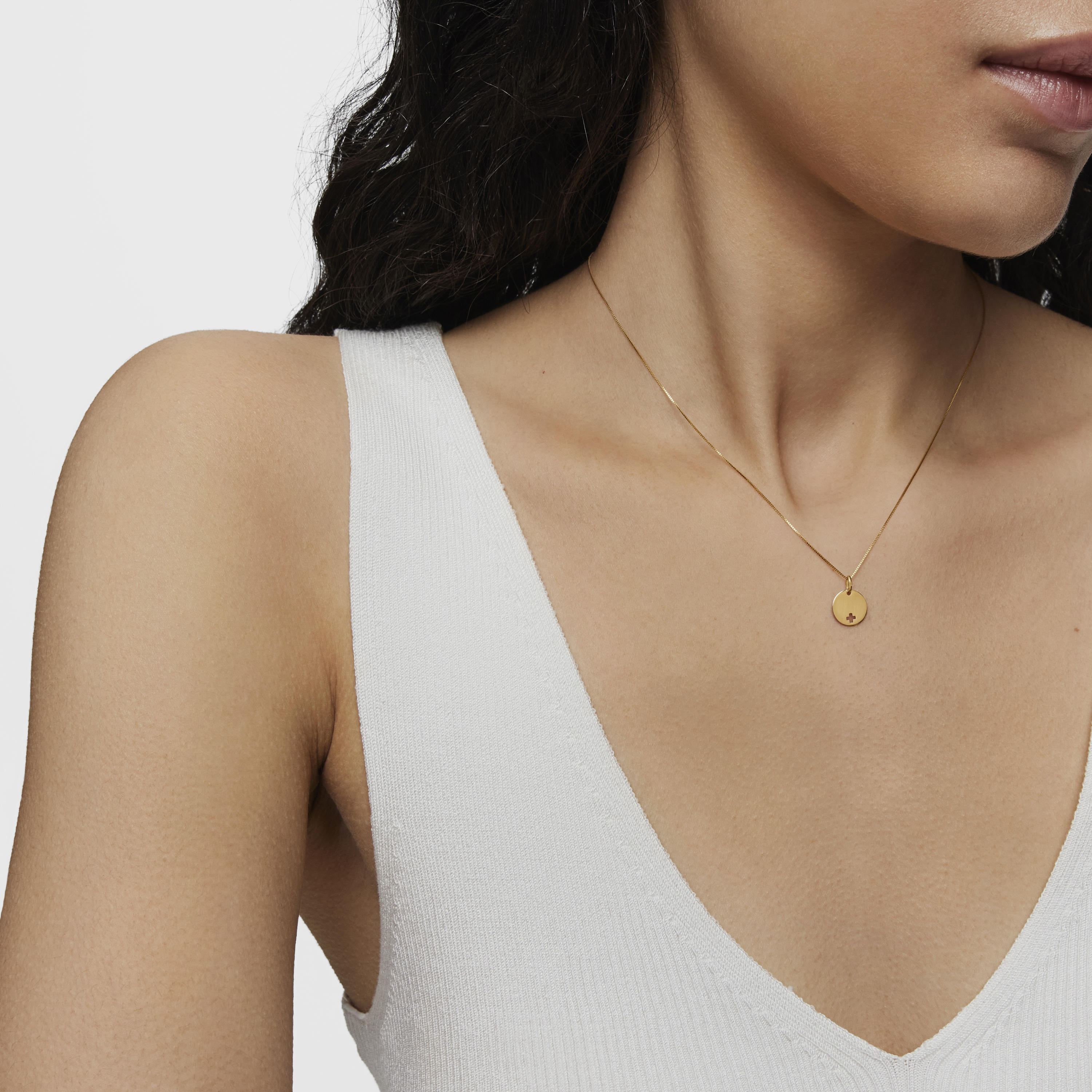 Basics medallion Pendant with cross charm with 18K 18K solid gold 