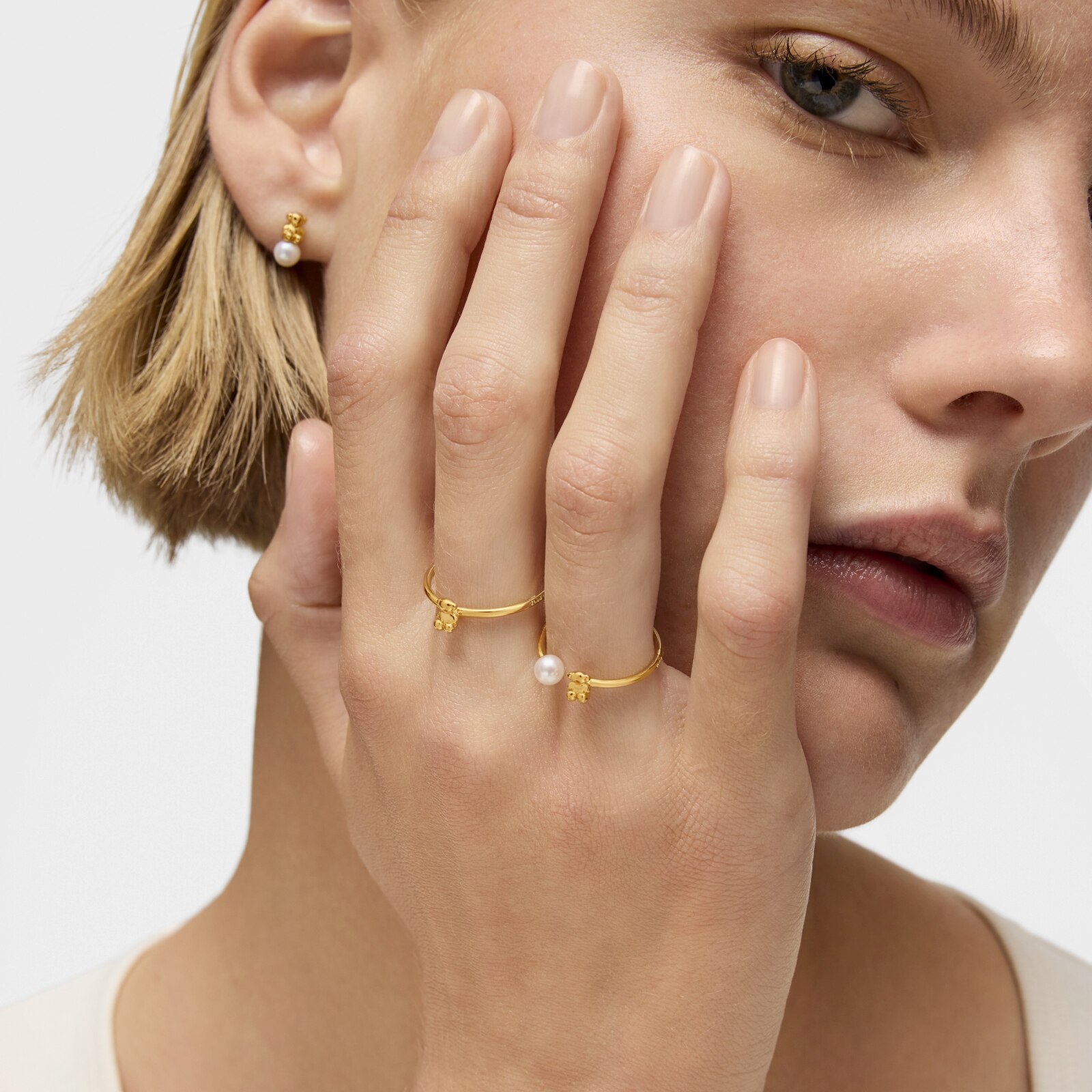 Bold Bear 18K solid gold open Ring with cultured pearl