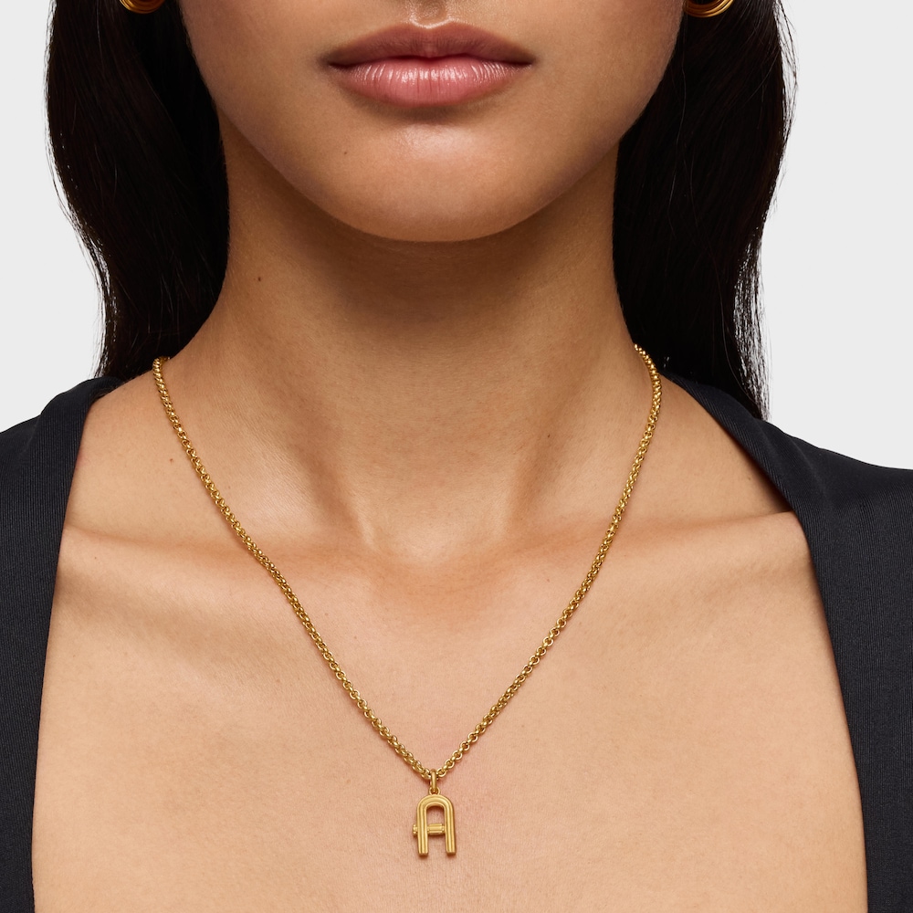 Colgante mediano letra A con ba&ntilde;o de oro 18 kt sobre plata Alphabet