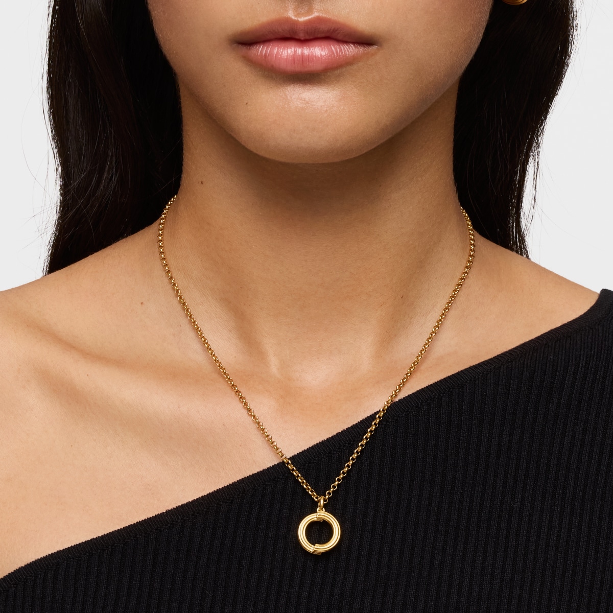 Medium 18kt gold plating over silver letter O Pendant TOUS Alphabet