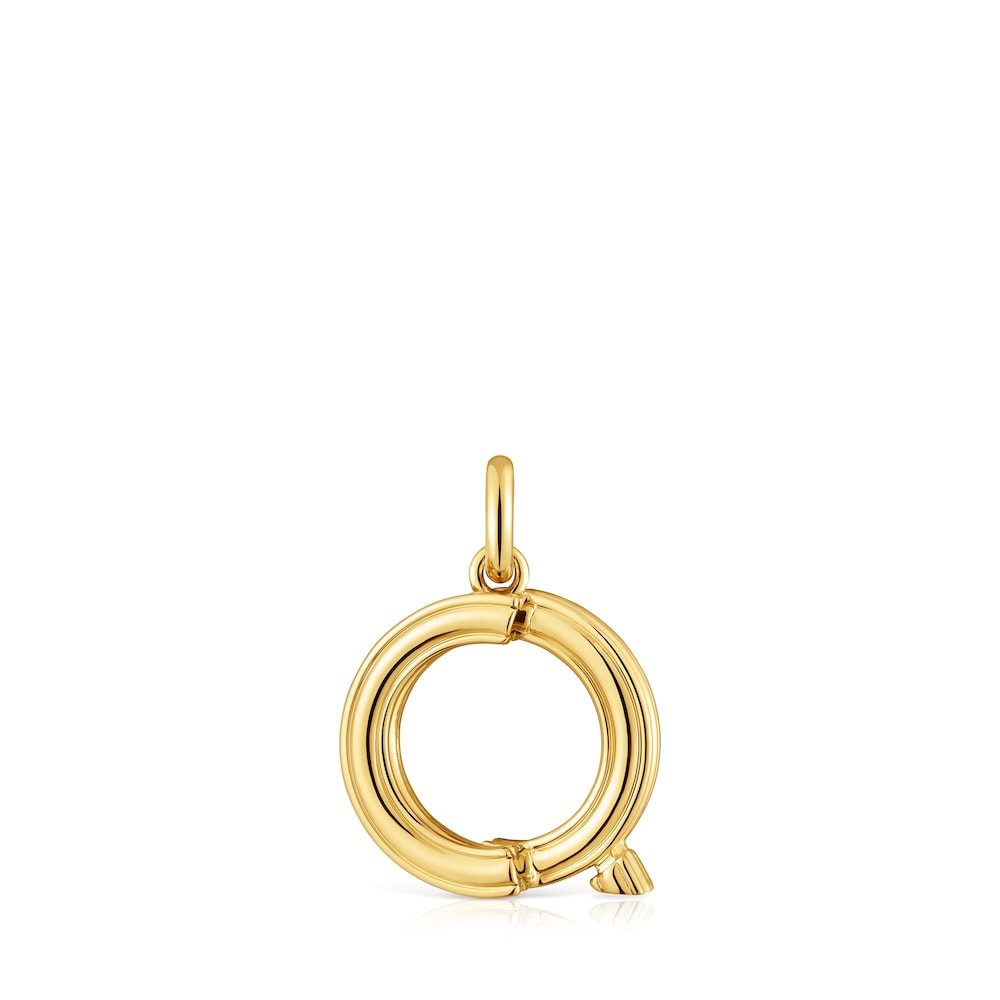 Colgante mediano letra Q con baño de oro 18 kt sobre plata Alphabet Colgante mediano letra Q con baño de oro 18 kt sobre plata Alphabet