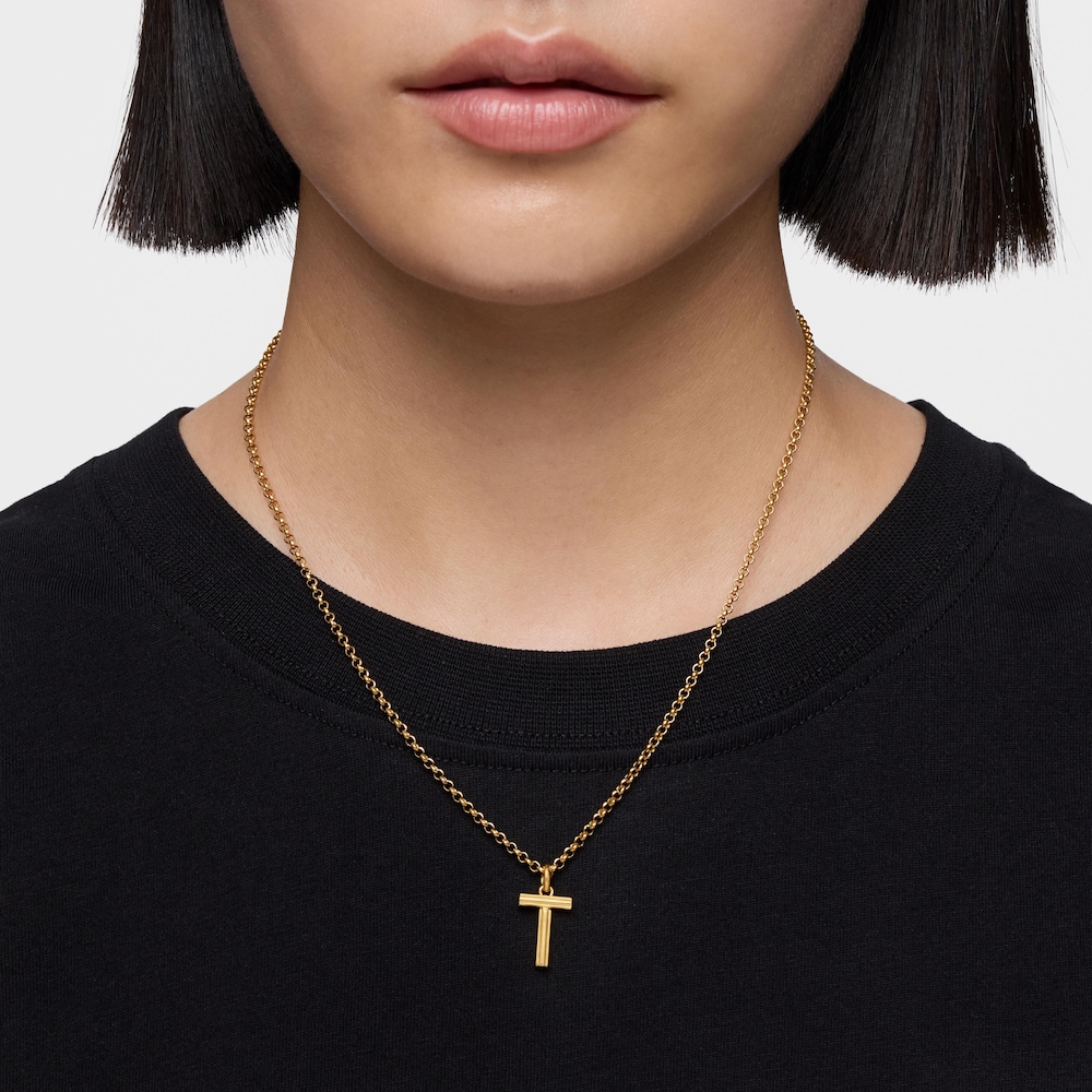 Stredne veľk&yacute; Pr&iacute;vesok s&nbsp;p&iacute;smenom T s&nbsp;18&nbsp;kt pozl&aacute;ten&iacute;m na striebre TOUS Alphabet