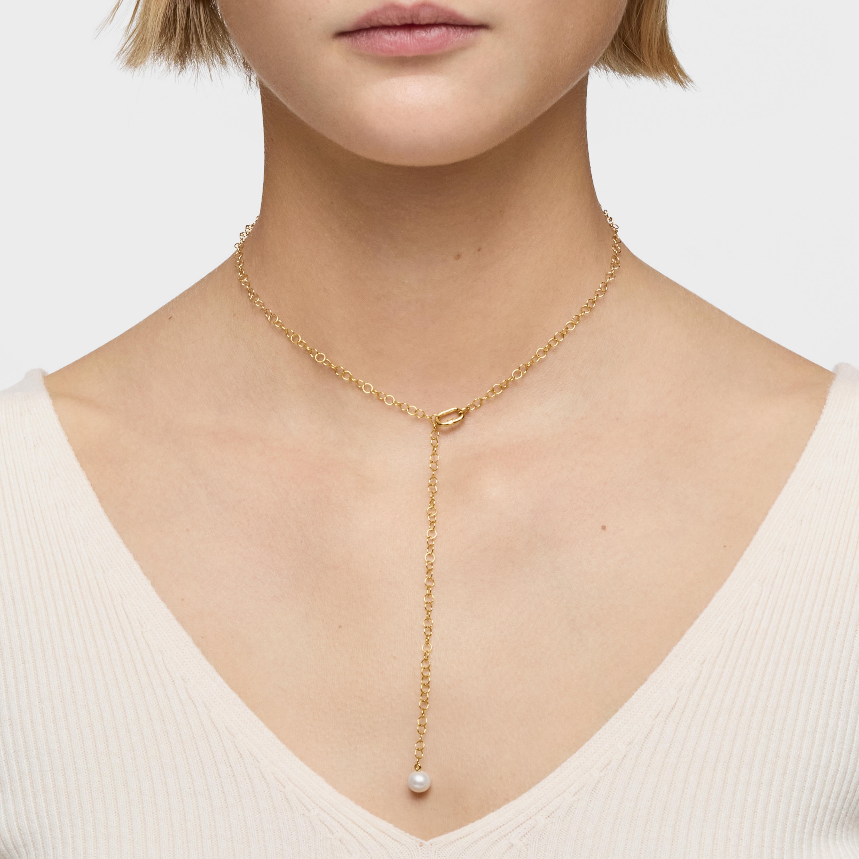 Hold Oval short 18K solid gold Necklace with cultured pearl