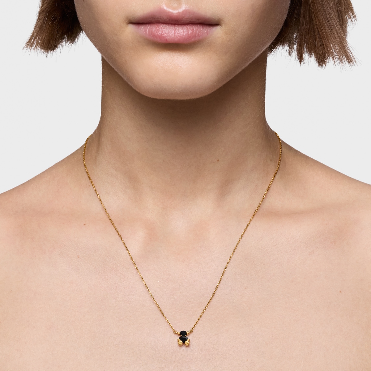 Short 18kt gold plating over silver with onyx bear motif Necklace Color Bear