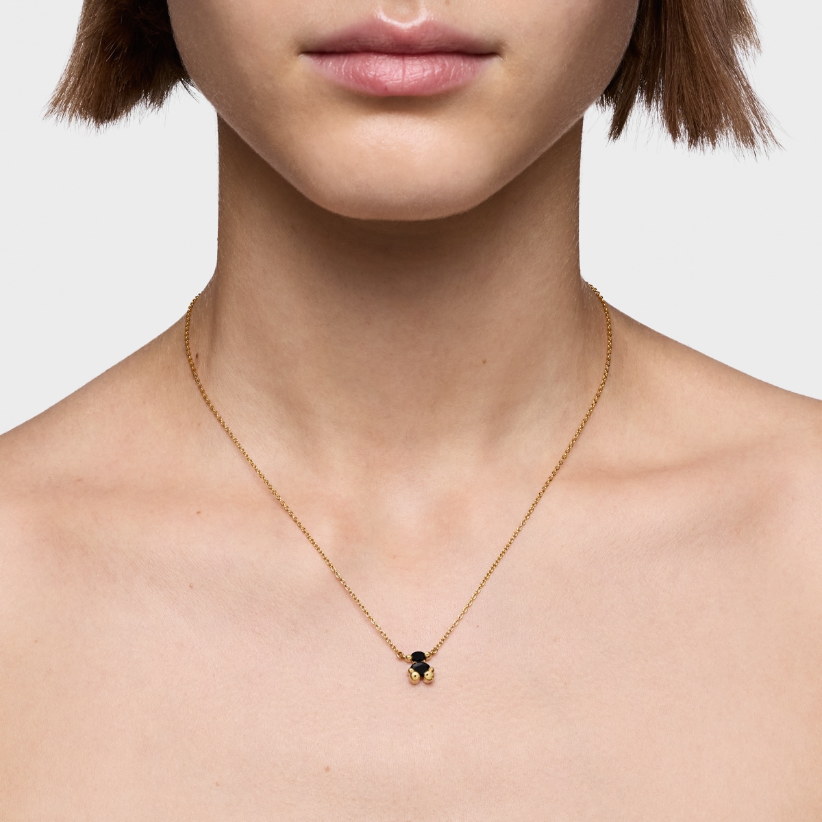 Short 18kt gold plating over silver with onyx bear motif Necklace Color Bear