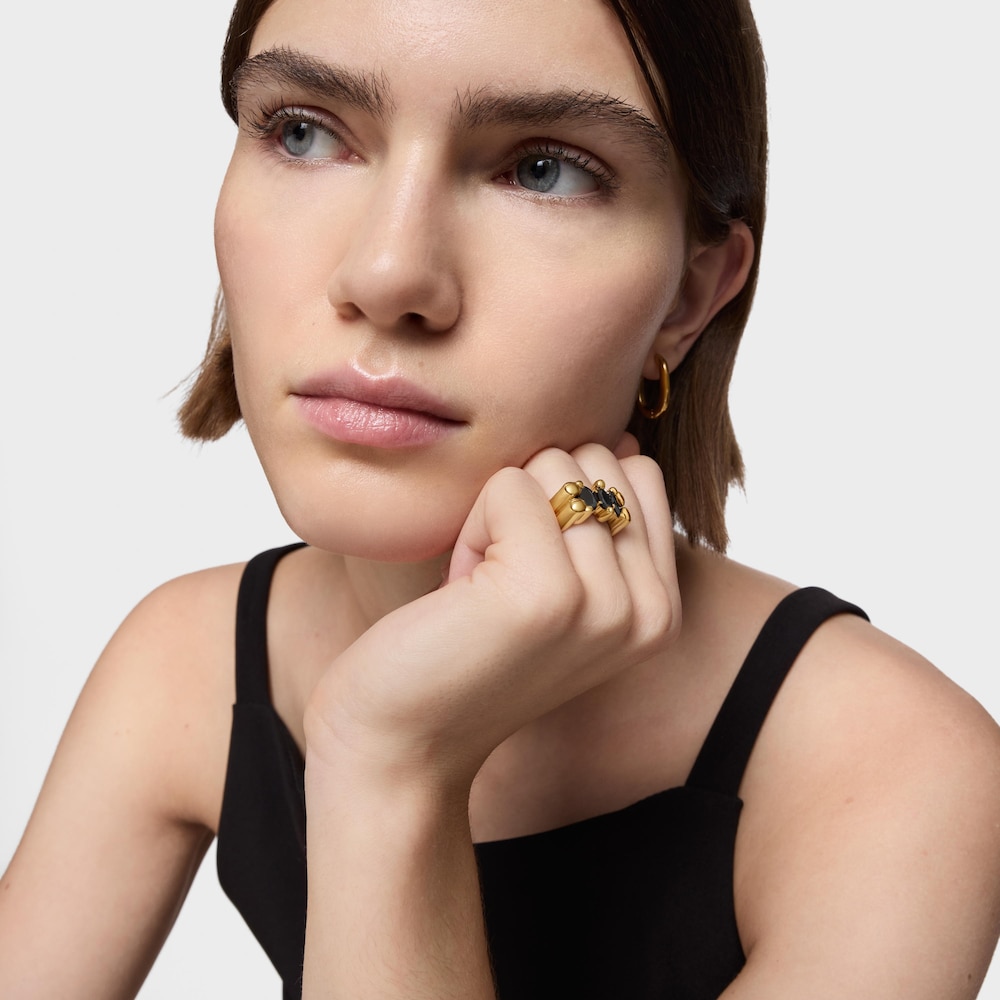 Anillo mediano motivo oso con ba&ntilde;o de oro 18 kt sobre plata y &oacute;nix Color Bear