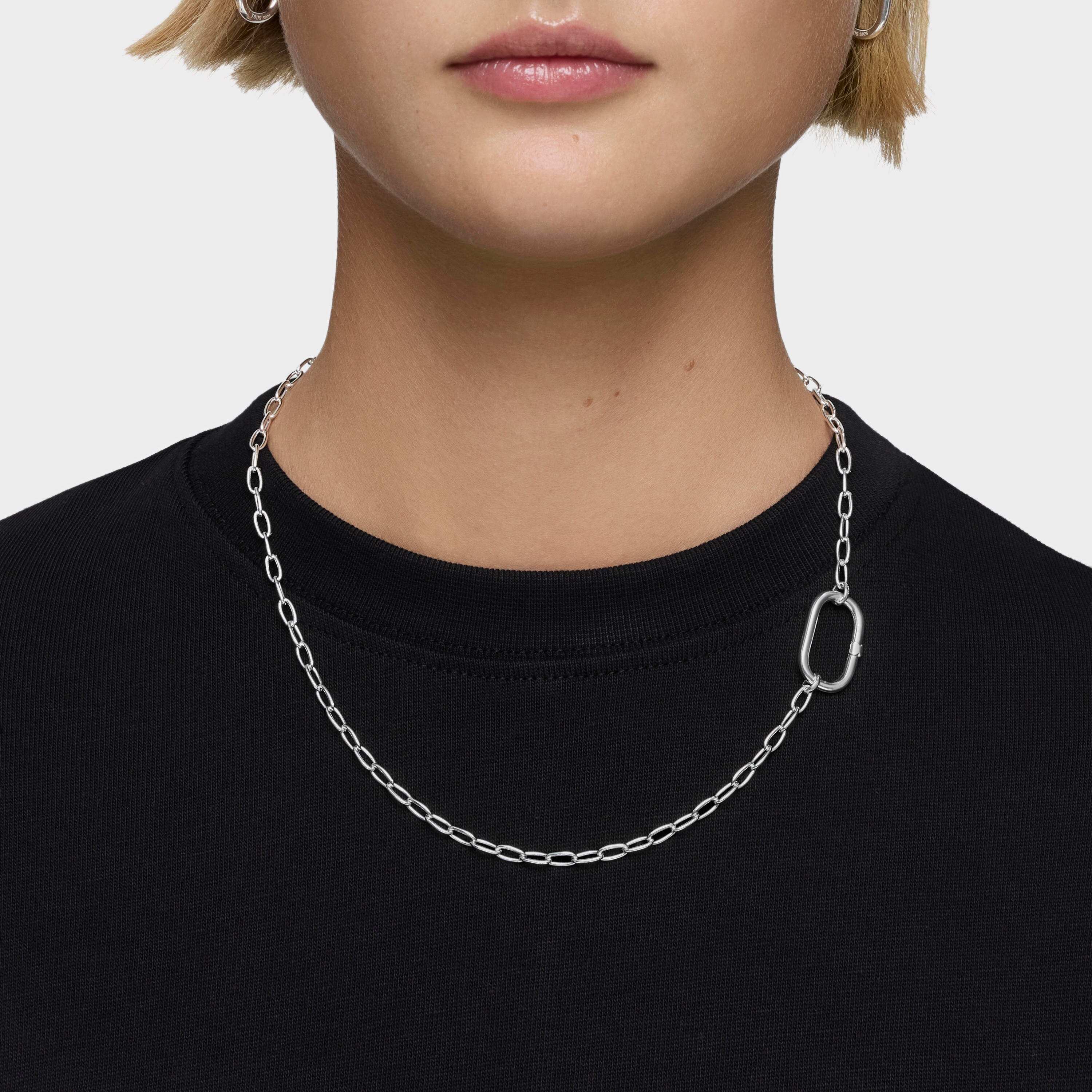Hold Oval silver short Necklace