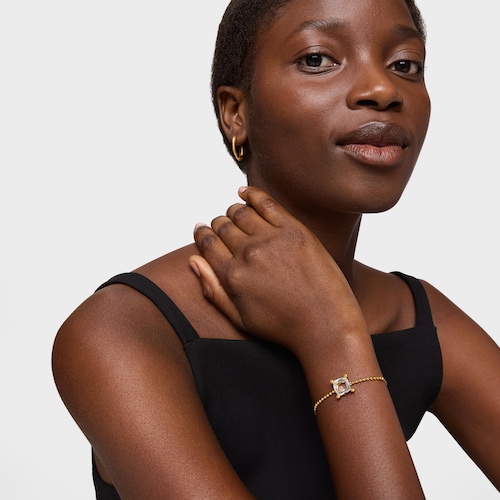 Pulsera cadena con detalles en baño de oro 18 kt sobre plata y cuarzo cristal de roca Color White