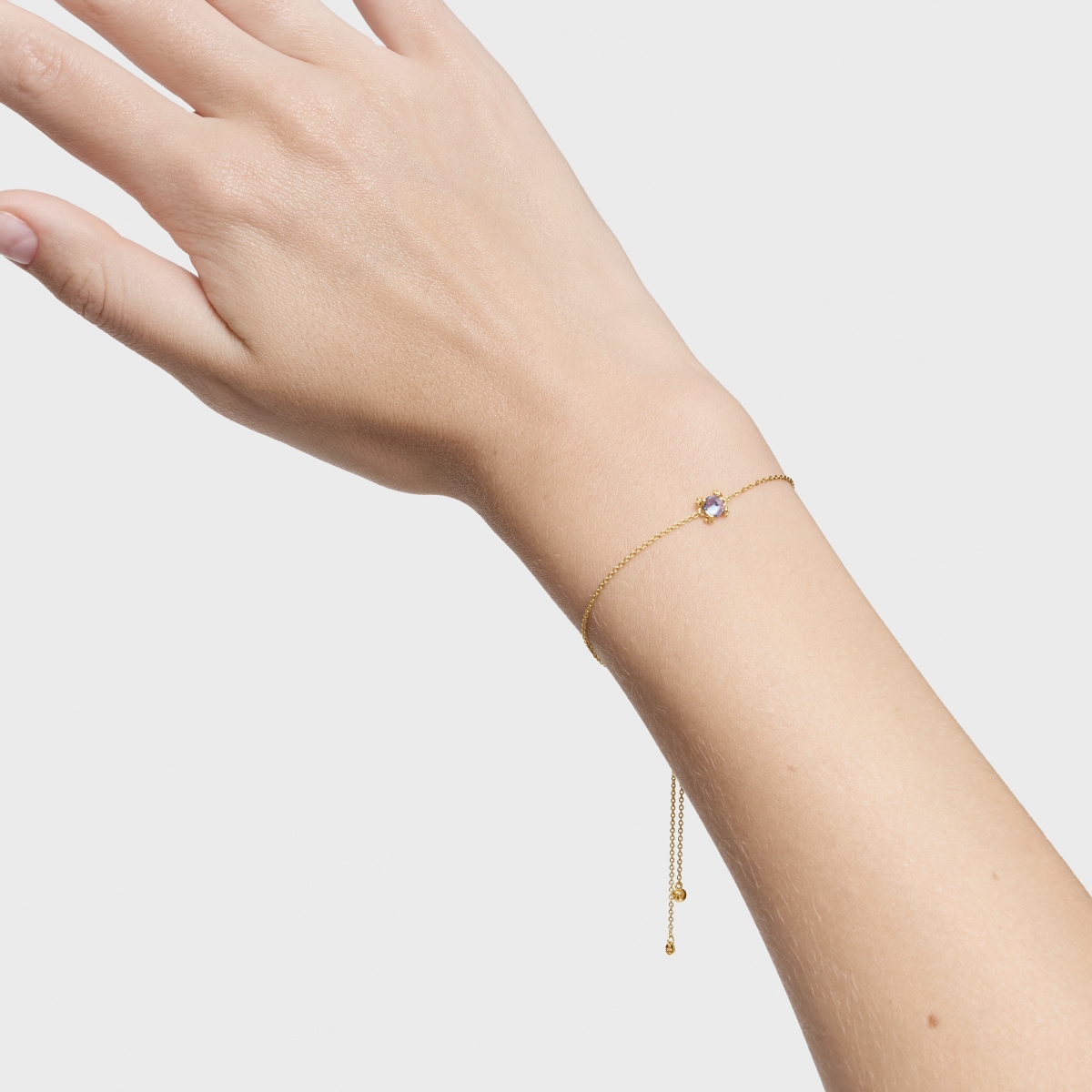 Gold and tanzanite Bracelet Color Pills