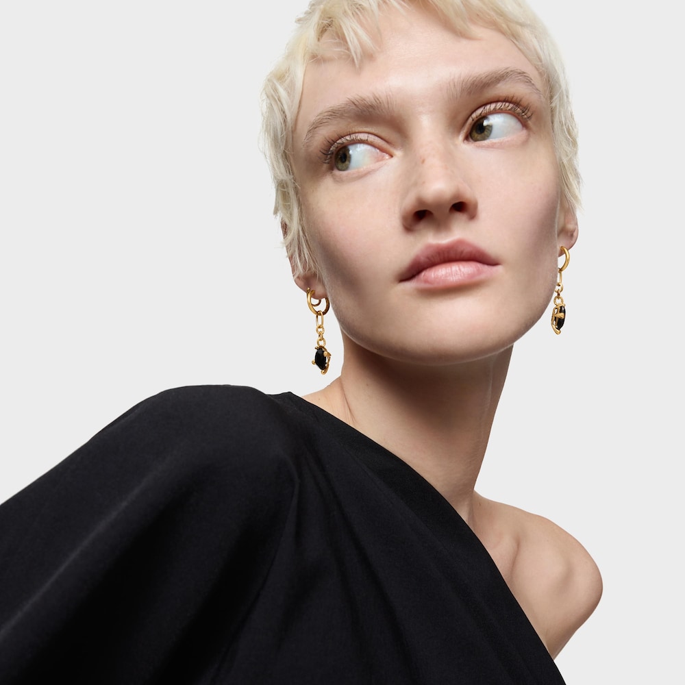 Dlh&eacute; Obručov&eacute; n&aacute;u&scaron;nice s&nbsp;18&nbsp;kt pozl&aacute;ten&iacute;m na striebre a&nbsp;&oacute;nyxom Color Black