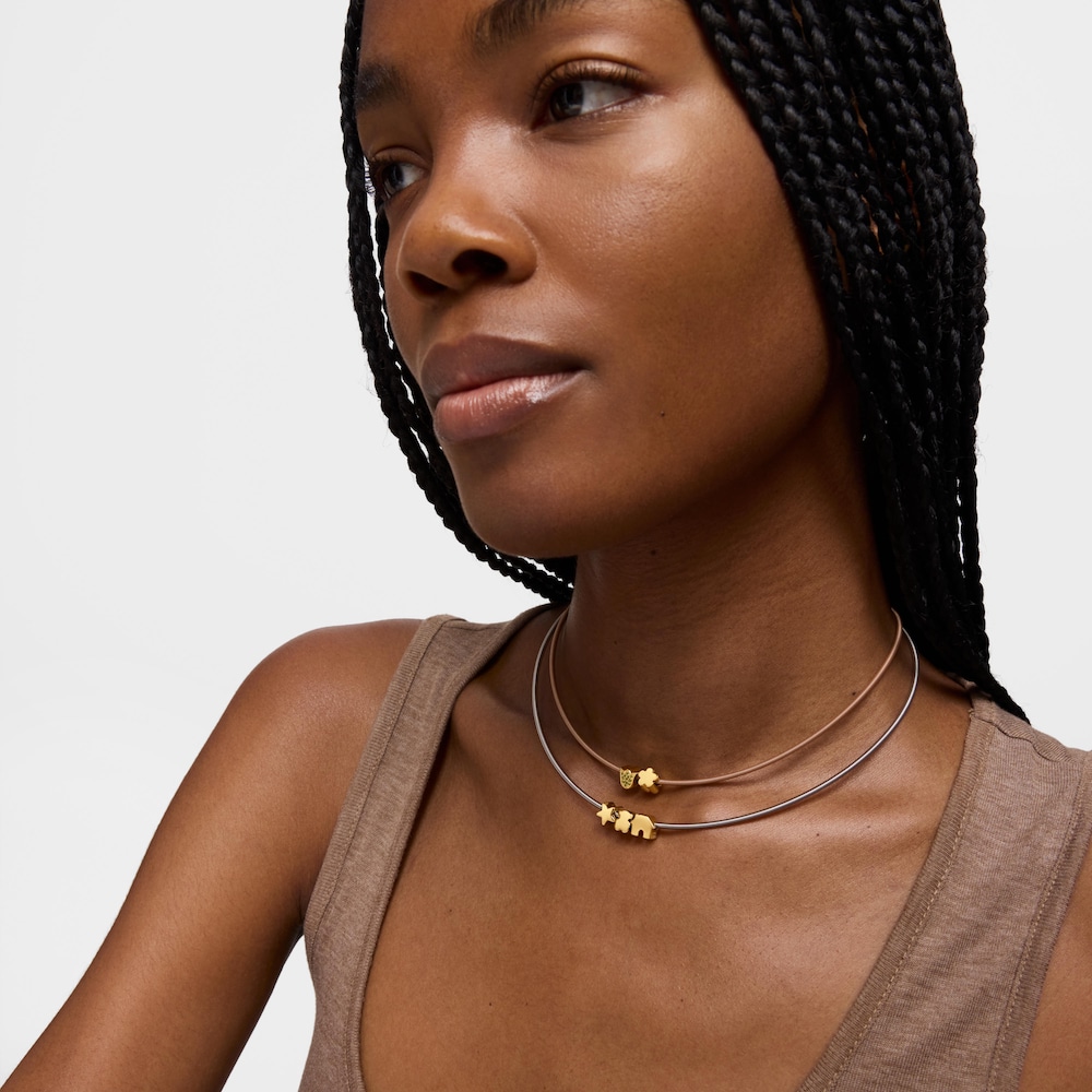 Pr&iacute;vesok kvetu s&nbsp;18&nbsp;kt pozl&aacute;ten&iacute;m na striebre TOUS 1950