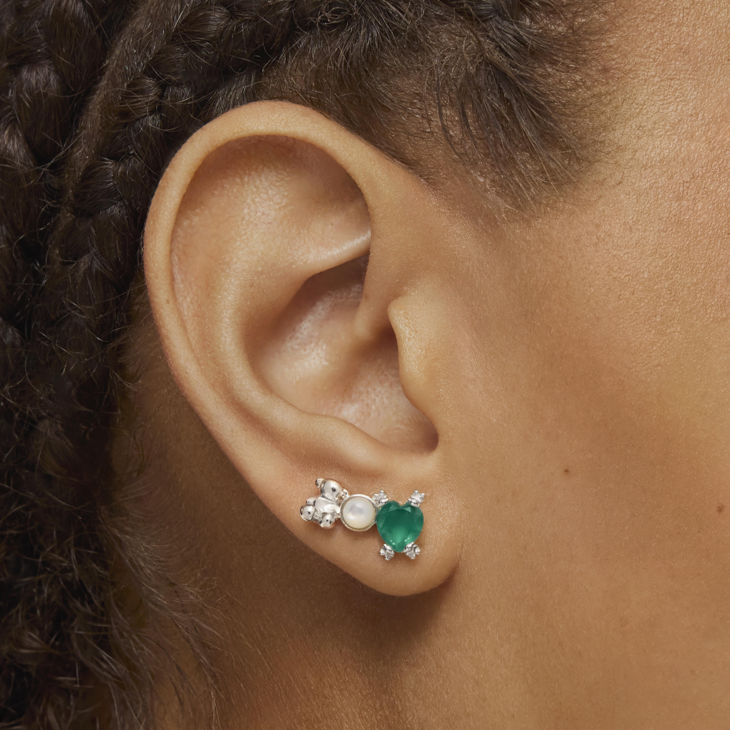 Climber earrings with silver bear, mother of pearl and chalcedony Color Pills