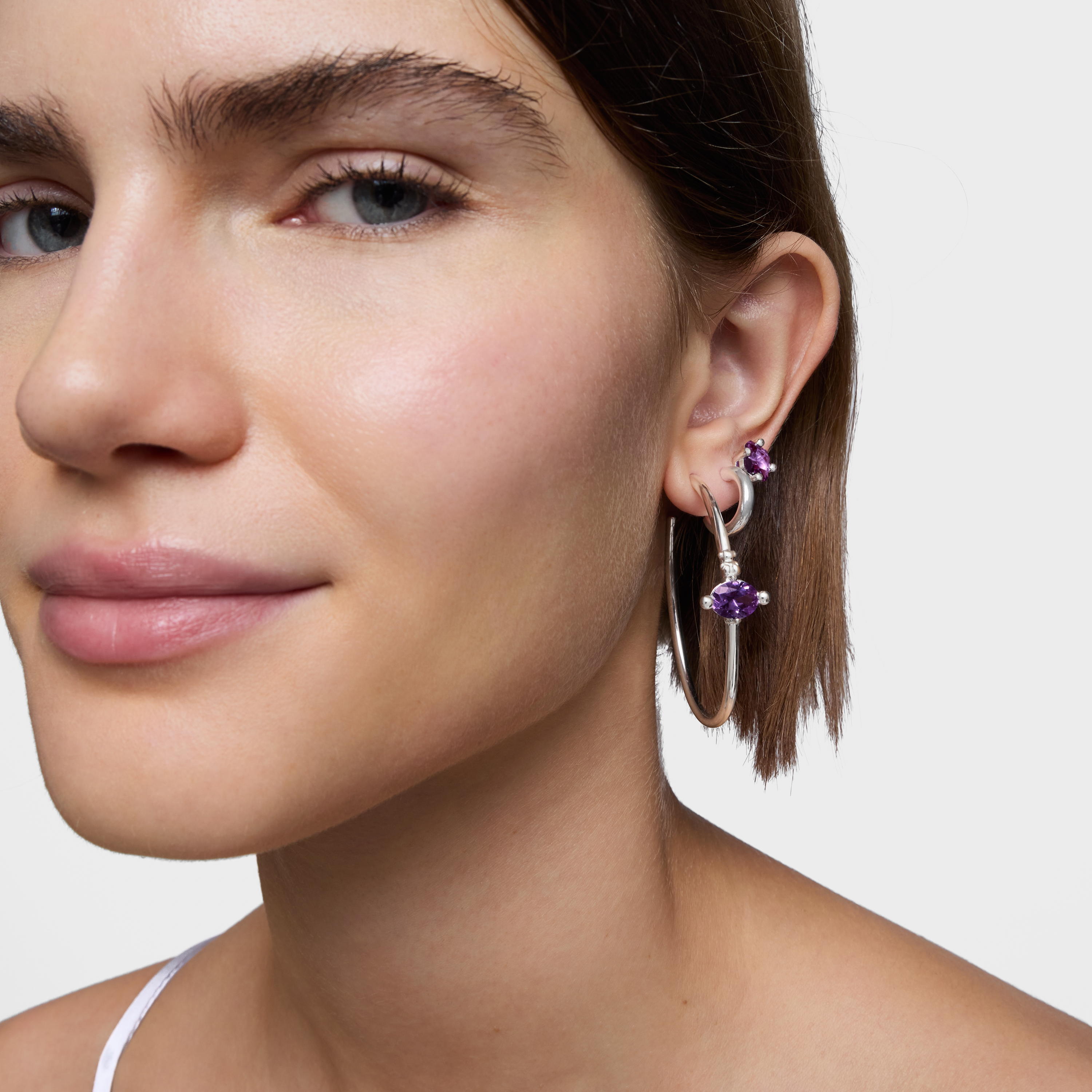 Silver hoop earrings and lab-grown lilac sapphire TOUS Color LGG