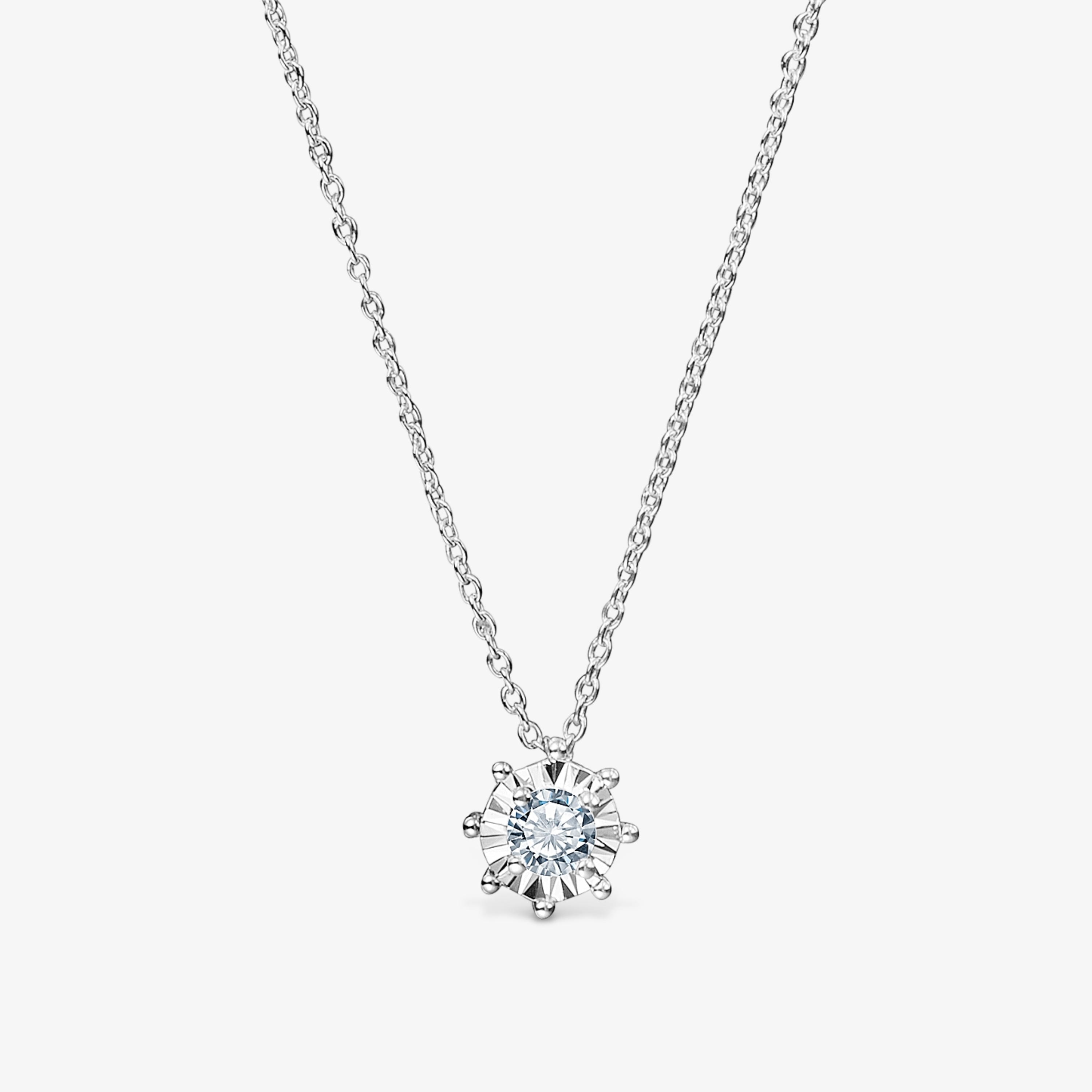 Short rosette Necklace in 18K white gold with 0.15 ct diamonds Les Classiques