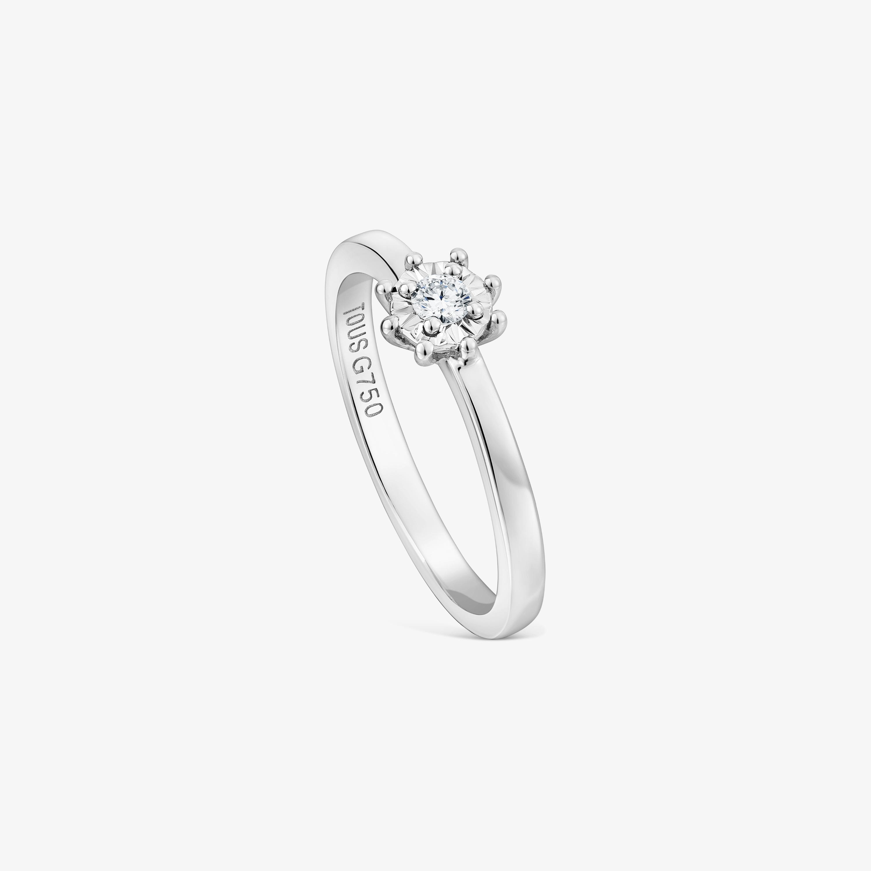 18K white gold TOUS Les Classiques Ring with small Diamond rosette. 0.08ct