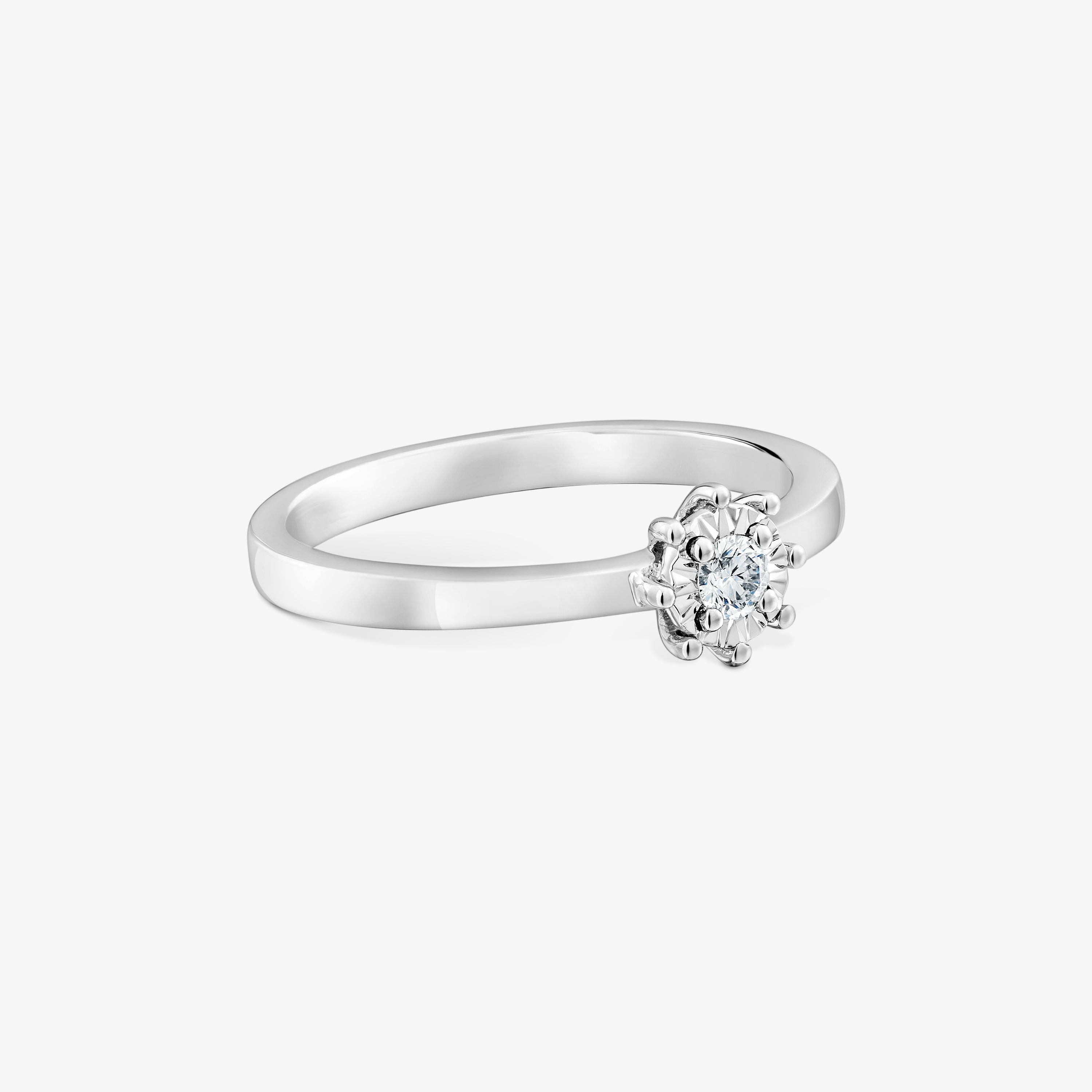 18K white gold TOUS Les Classiques Ring with small Diamond rosette. 0.08ct