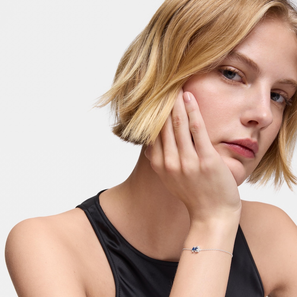 Bracelet cha&icirc;ne motif ourson en argent et saphir bleu cr&eacute;&eacute; en laboratoire Color Bear LGG