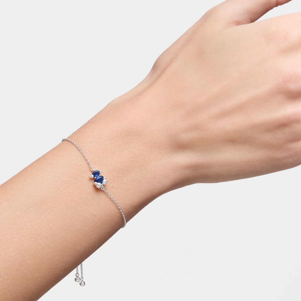 Bracelet cha&icirc;ne motif ourson en argent et saphir bleu cr&eacute;&eacute; en laboratoire Color Bear LGG