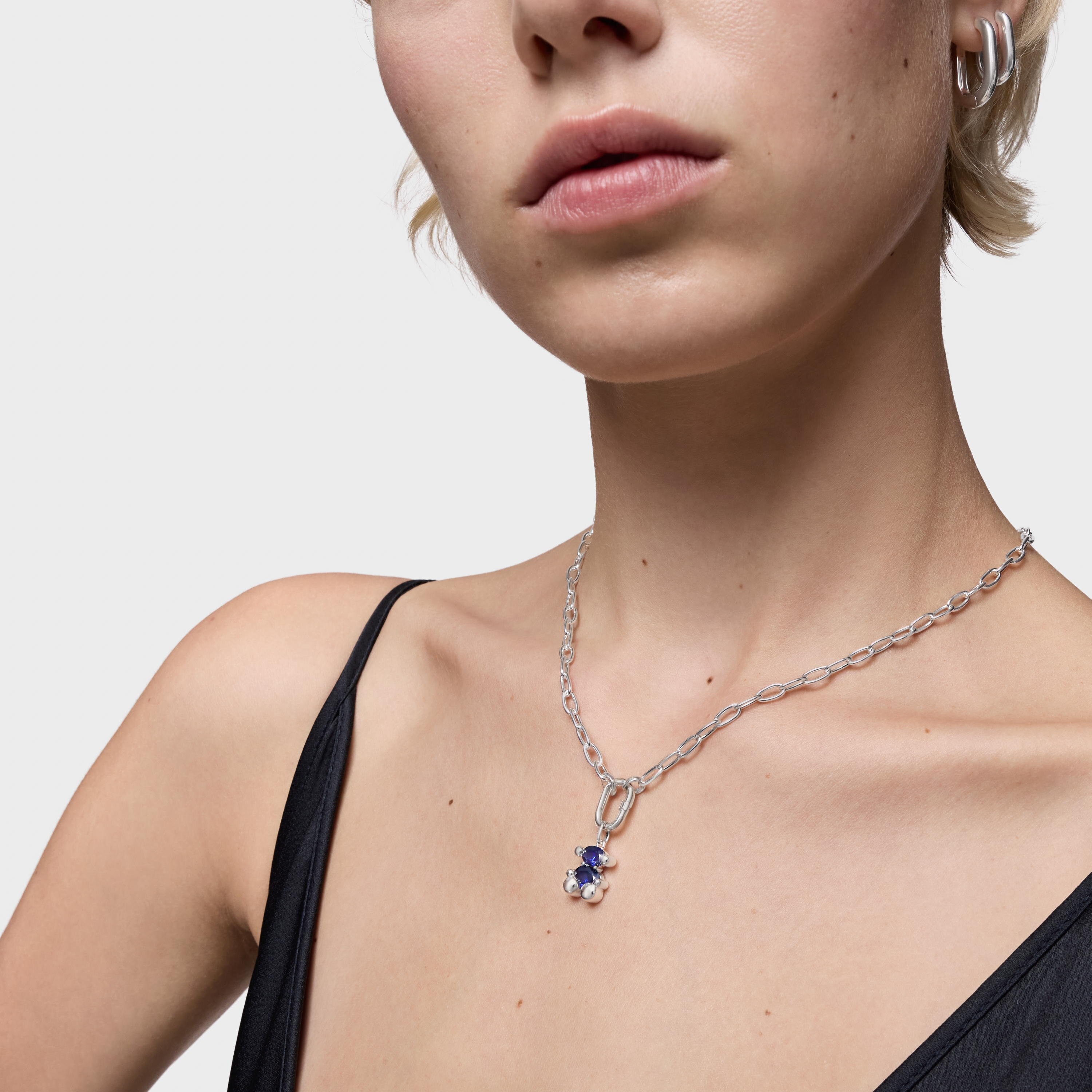 Small silver bear motif Pendant with lab-grown blue sapphire Color Bear LGG