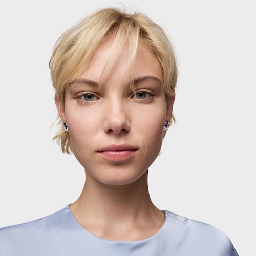 13 mm silver bear motif Earrings with lab-grown blue sapphire Color Bear LGG