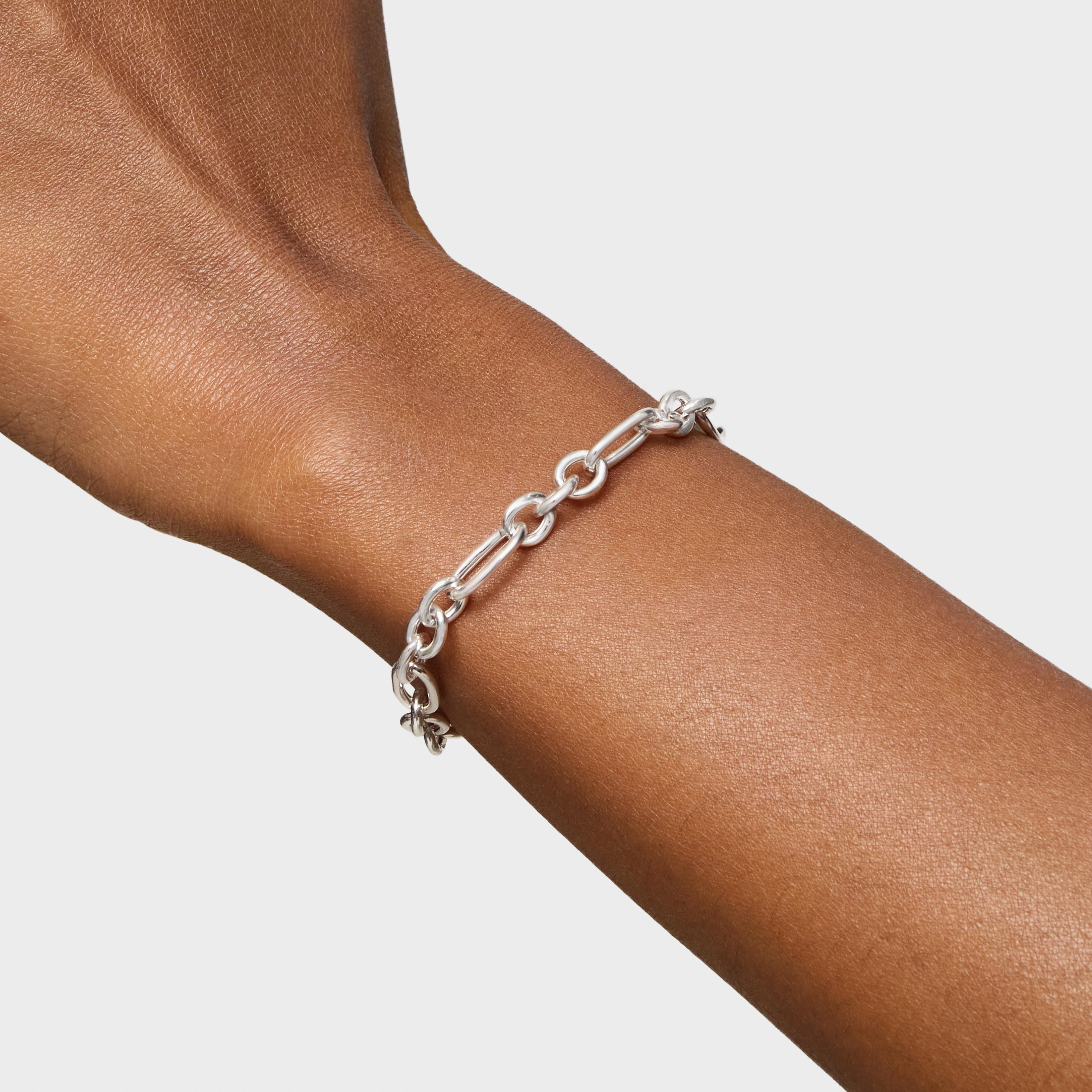 Silver Ring chain bracelet Sweet Dolls