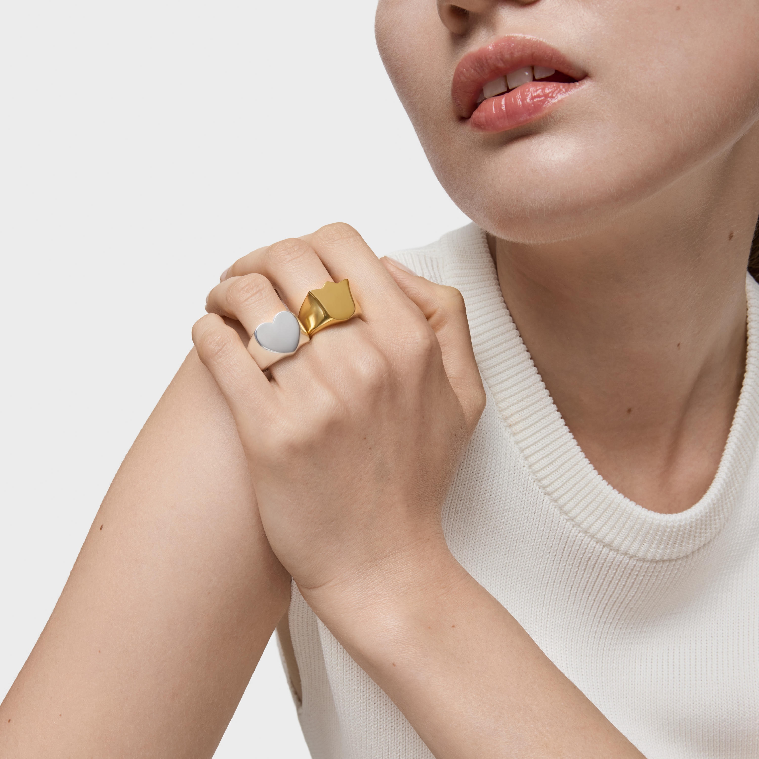 Tulip Signet ring with 18 kt gold plating over silver Sweet Dolls