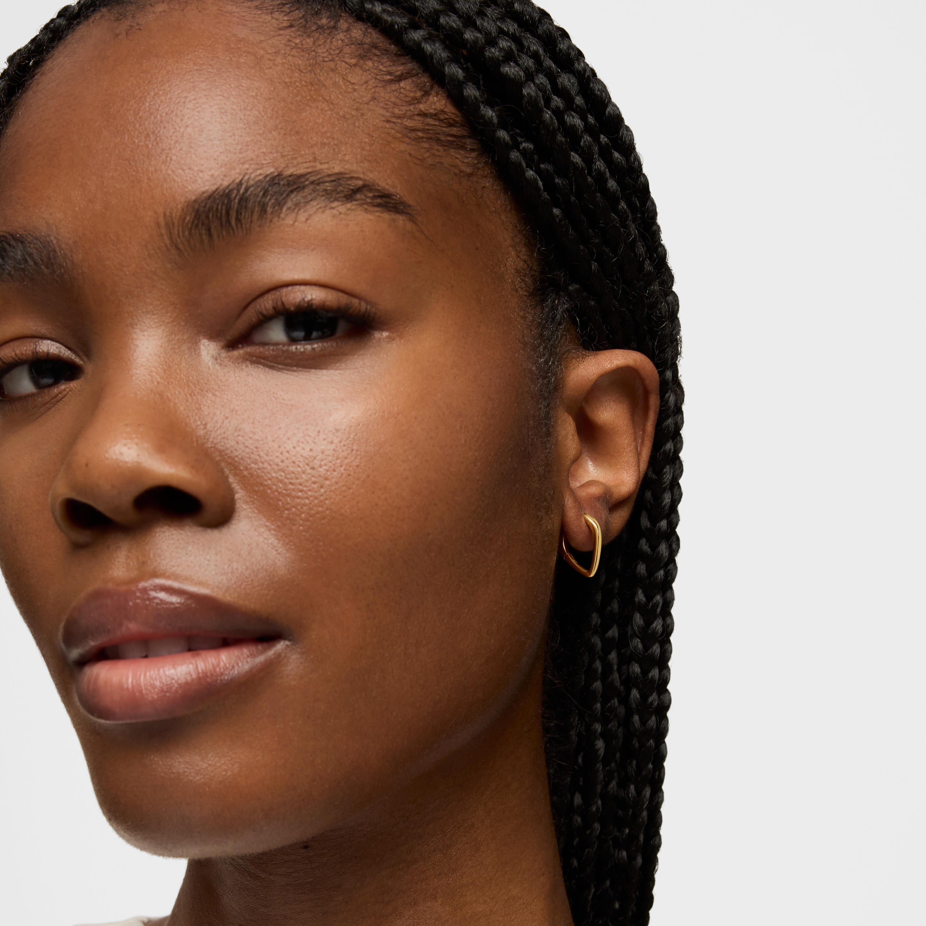 Short, pointed Hoop earrings in 18K gold vermeil TOUS Basics