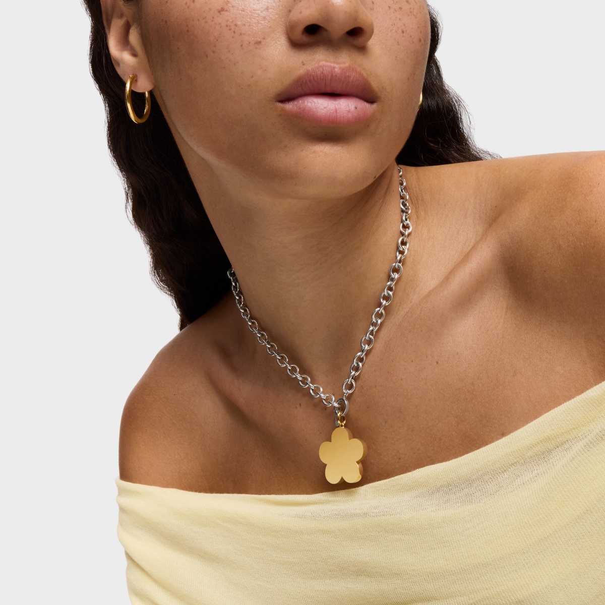 Medium 27mm 18kt gold plating over silver flower Pendant Sweet Dolls