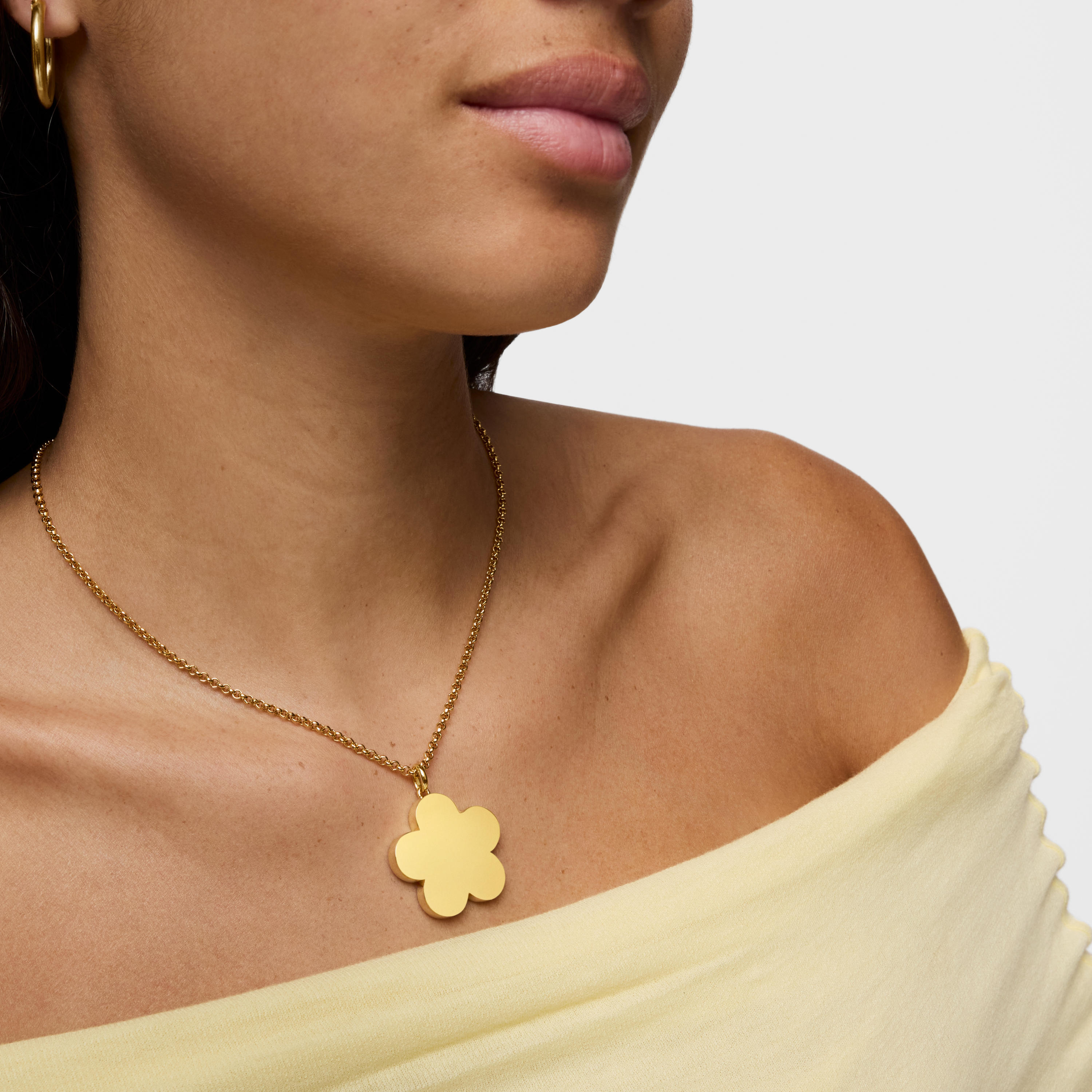 Medium 27mm 18K gold vermeil flower Pendant Sweet Dolls