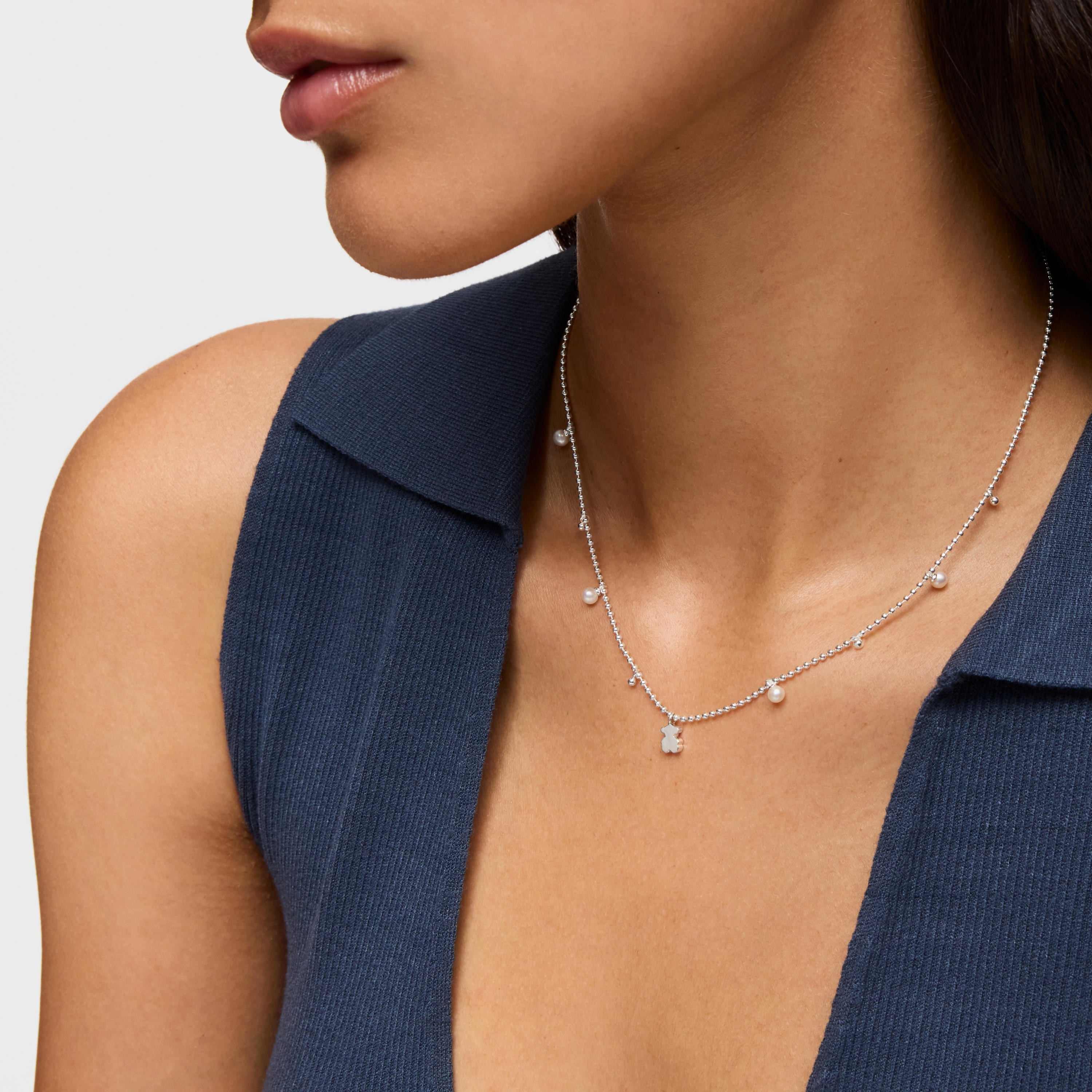 Short silver Necklace with cultured pearls and bear pendant charm Sweet Dolls