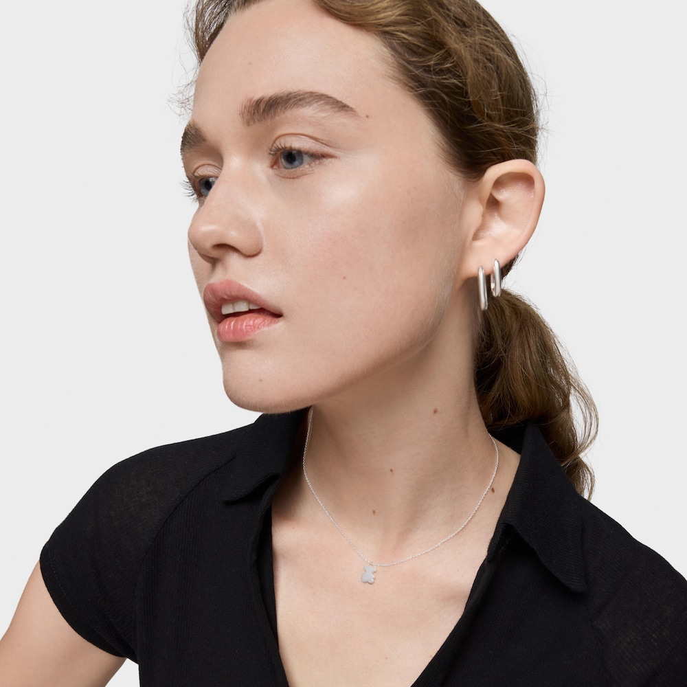 Kr&oacute;tki naszyjnik ze srebra z charmsem w kształcie misia Sweet Dolls