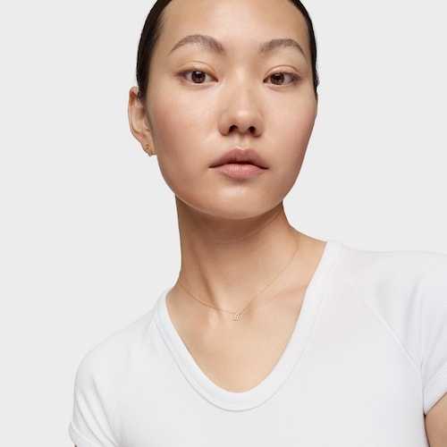 Collar corto de oro y 0,05 ct de diamantes letra B Alphabet