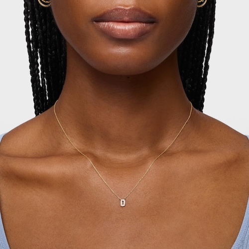 Collar corto de oro y 0,05 ct de diamantes letra D Alphabet