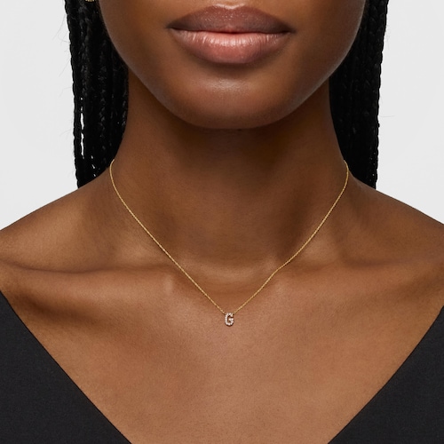 Collar corto de oro y 0,05 ct de diamantes letra G Alphabet