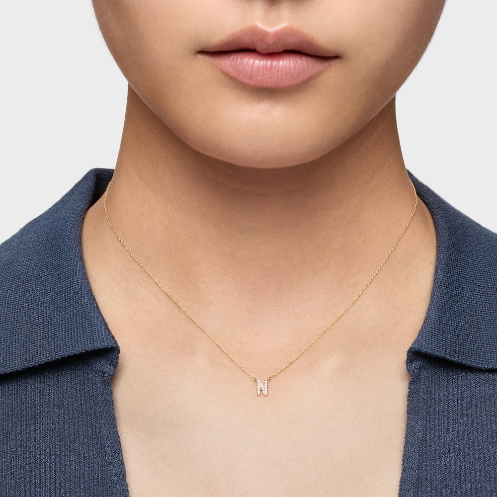 Collana corta in oro e diamanti da 0,05&nbsp;ct lettera N Alphabet