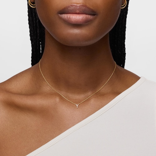 Collar corto de oro y 0,05 ct de diamantes letra Y Alphabet