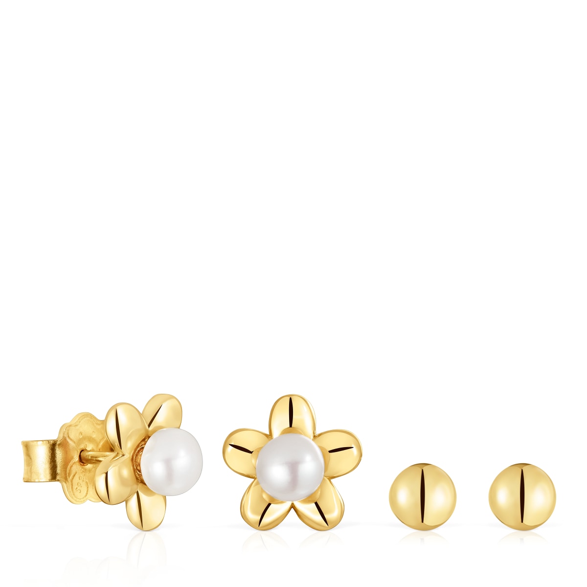 18kt gold plating over silver set of Earrings with flower motif and cultured pearls Virtual Garden