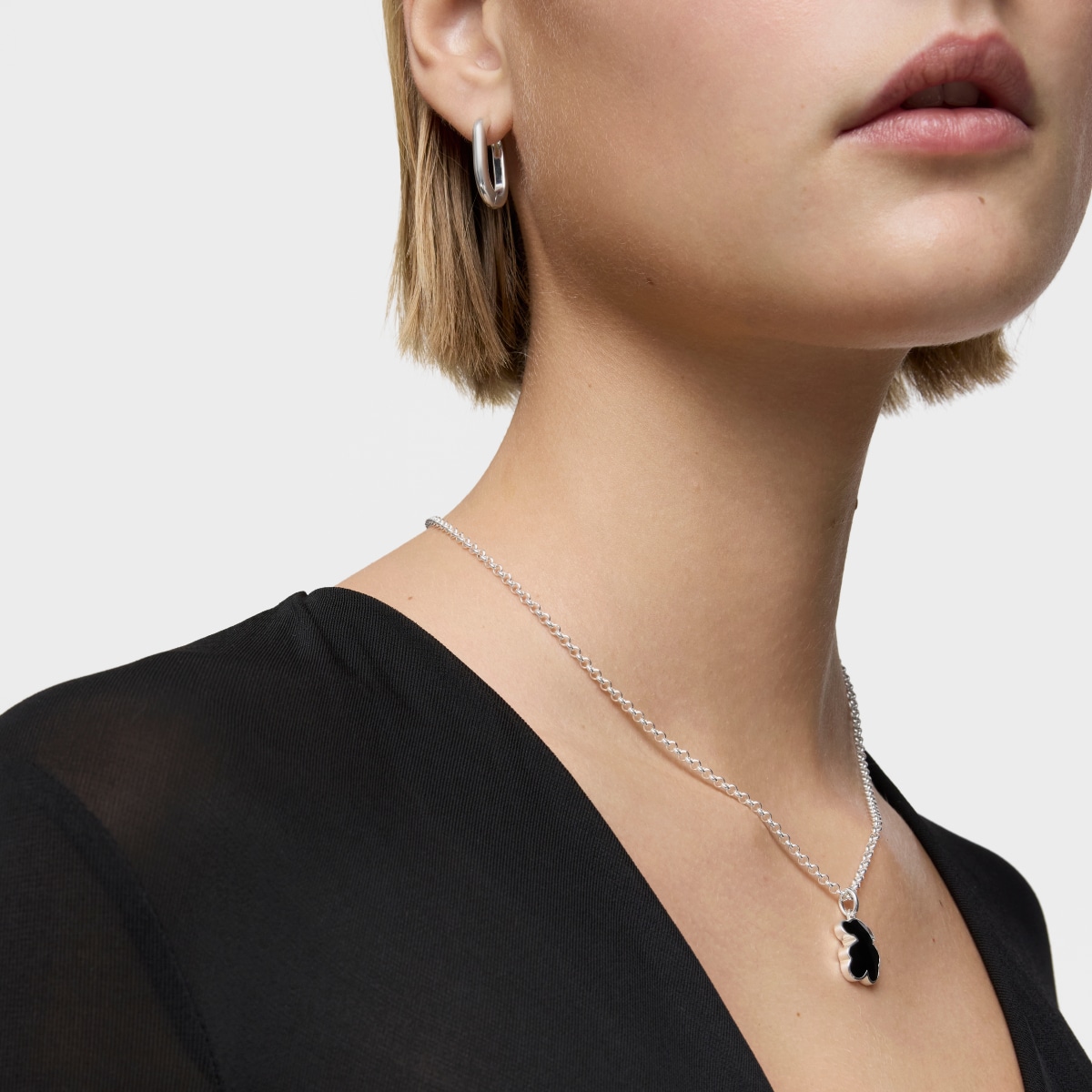 Small silver Pendant with onyx bear charm TOUS Icon Color image number 3