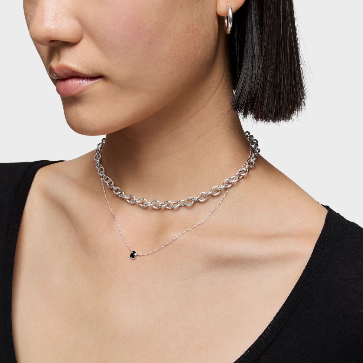 Short silver Necklace with small bear motif in onyx TOUS Icon Color