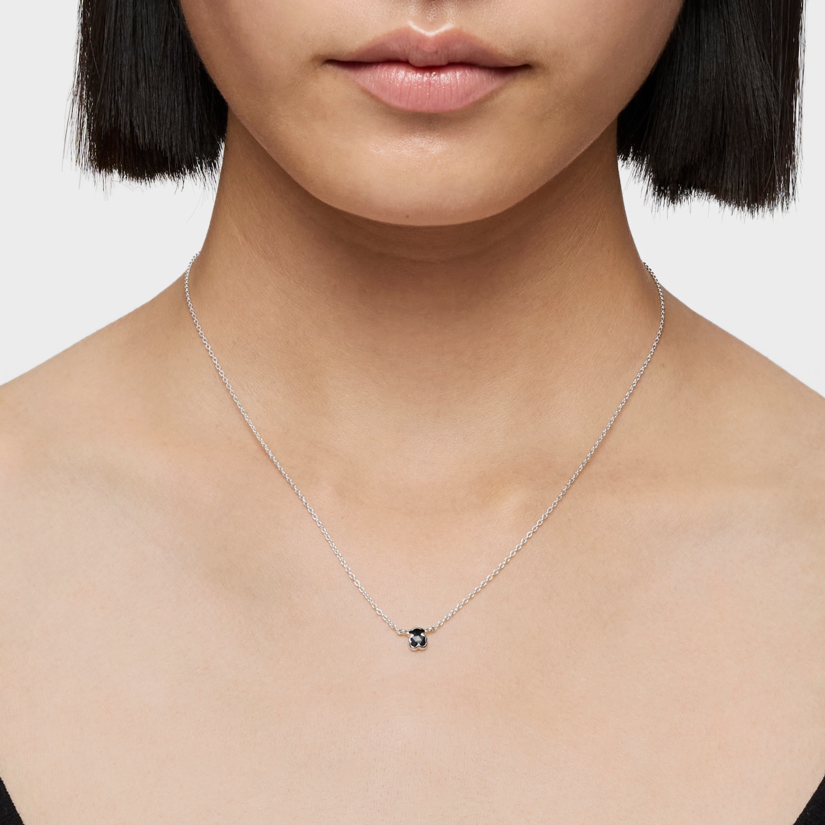 Short silver Necklace with small bear motif in onyx TOUS Icon Color