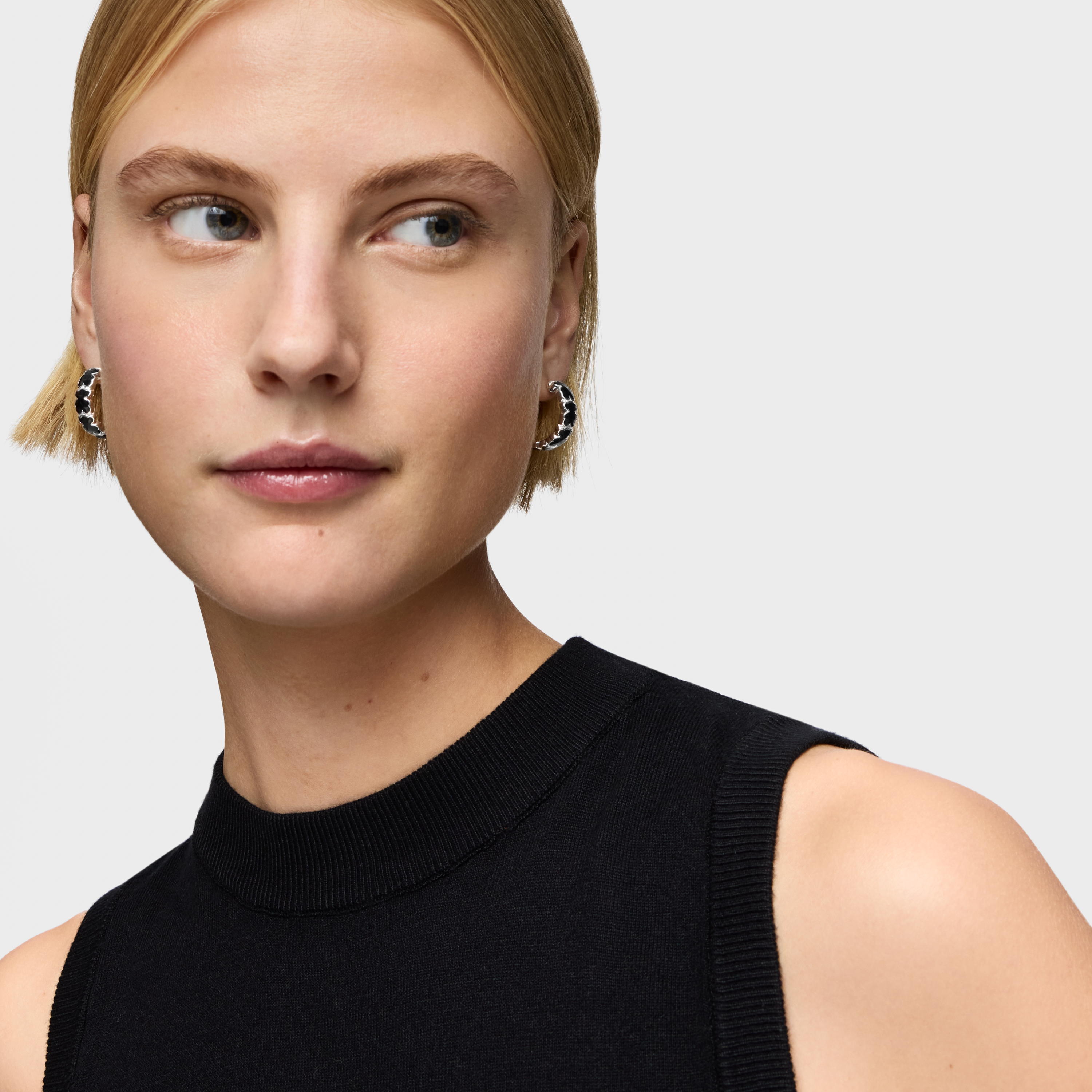 Silver Hoop earrings with onyx bears TOUS Icon Color