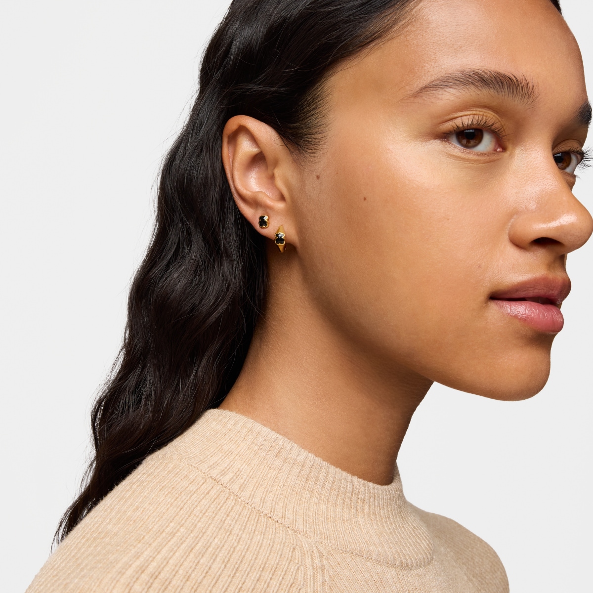 Pendientes oso con baño de oro 18 kt sobre plata y ónix 6 mm Icon Color