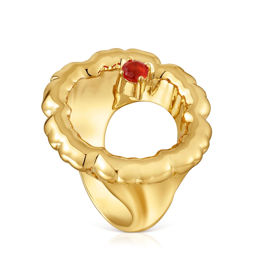 Anillo ancho con baño de oro 18 kt sobre plata y detalle flor con cornalina Cachito Mío image number 0