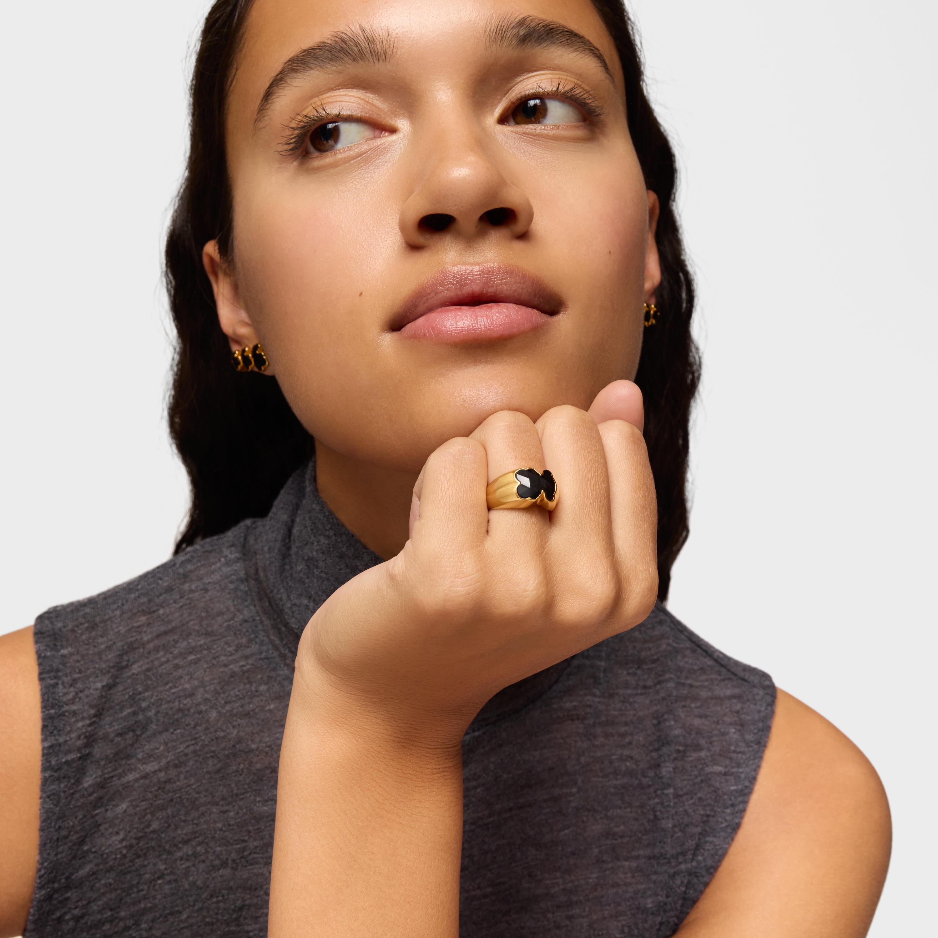 Medium 18kt gold plating over silver Ring with onyx bear