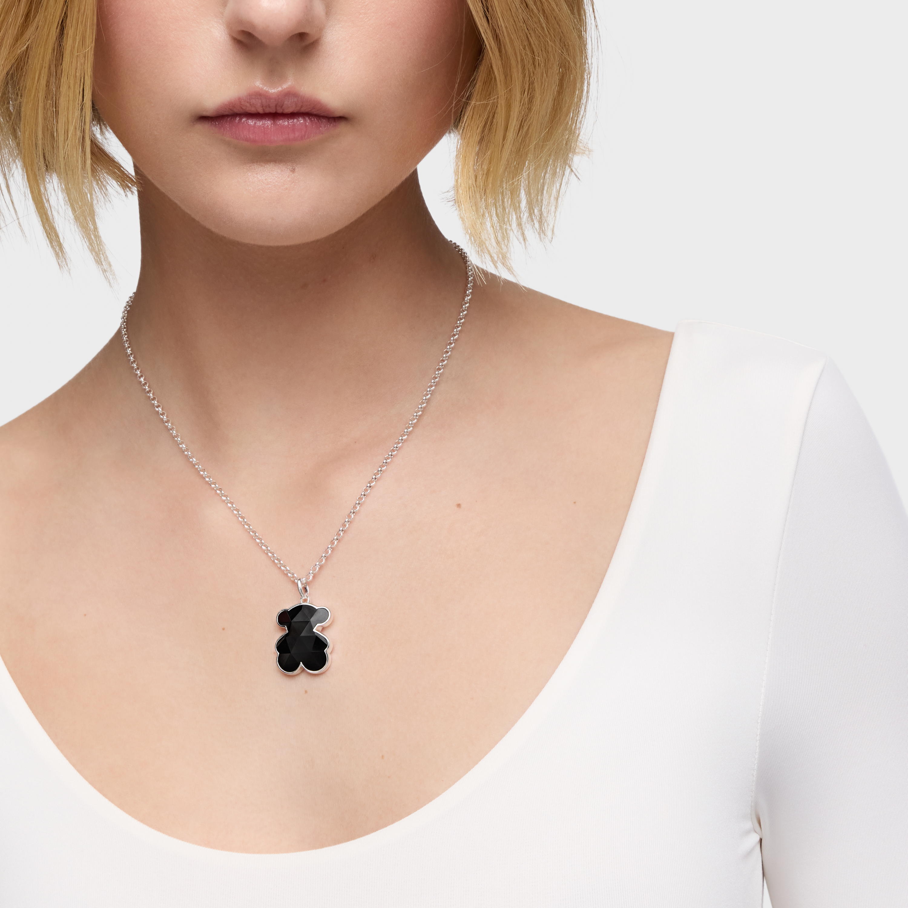 Medium silver Pendant with onyx bear motif in onyx TOUS Icon Color