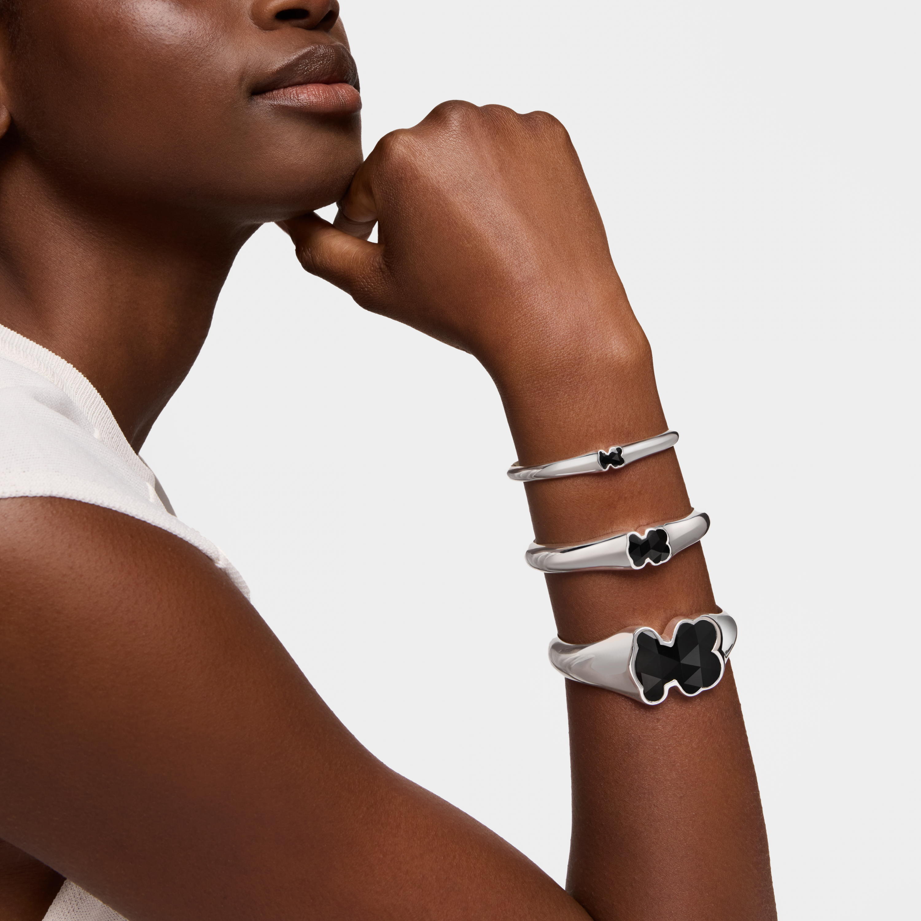 Silver Bangle with 34mm bear motif onyx TOUS Icon Color