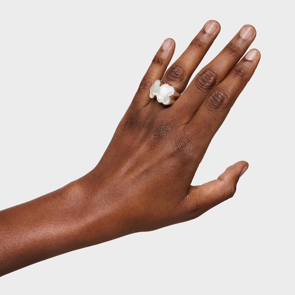 Sygnet ze srebra z motywem misia z masy perłowej TOUS Icon Color